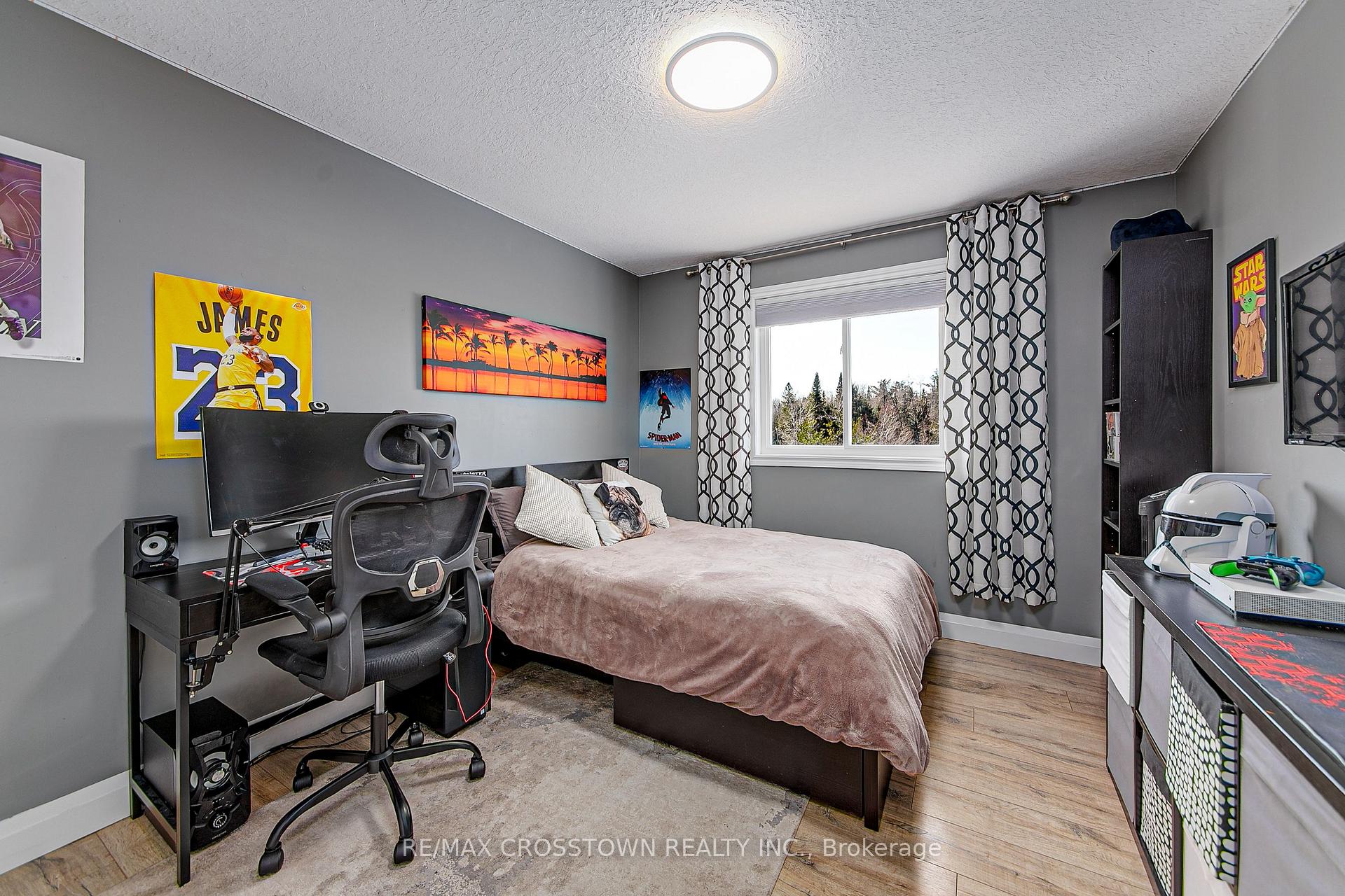 Photo 24 of 56 Graihawk Drive, Barrie, Ardagh — HOMEH