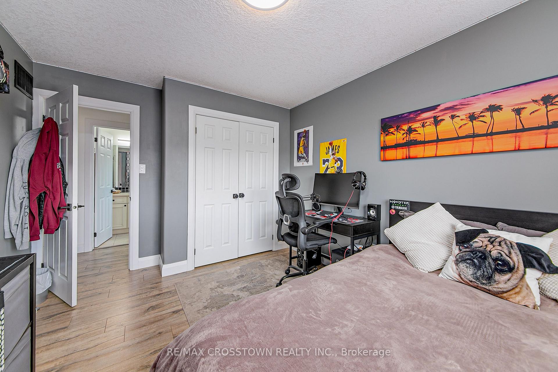 Photo 25 of 56 Graihawk Drive, Barrie, Ardagh — HOMEH