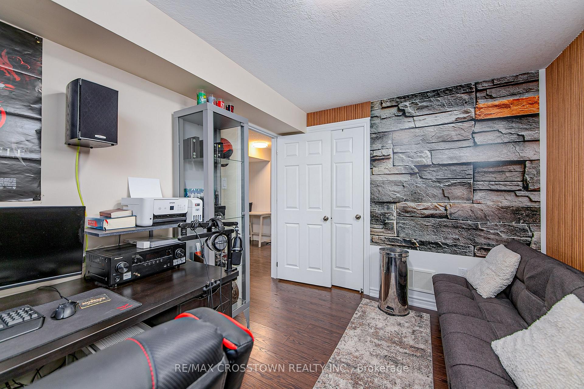 Photo 32 of 56 Graihawk Drive, Barrie, Ardagh — HOMEH