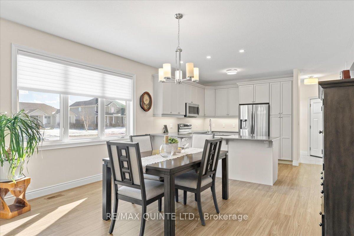 Photo 12 of 57 Mercedes Drive, Belleville, Belleville Ward — HOMEH