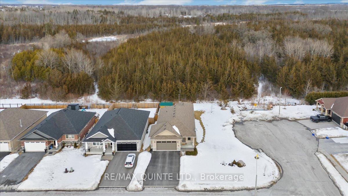 Photo 41 of 57 Mercedes Drive, Belleville, Belleville Ward — HOMEH
