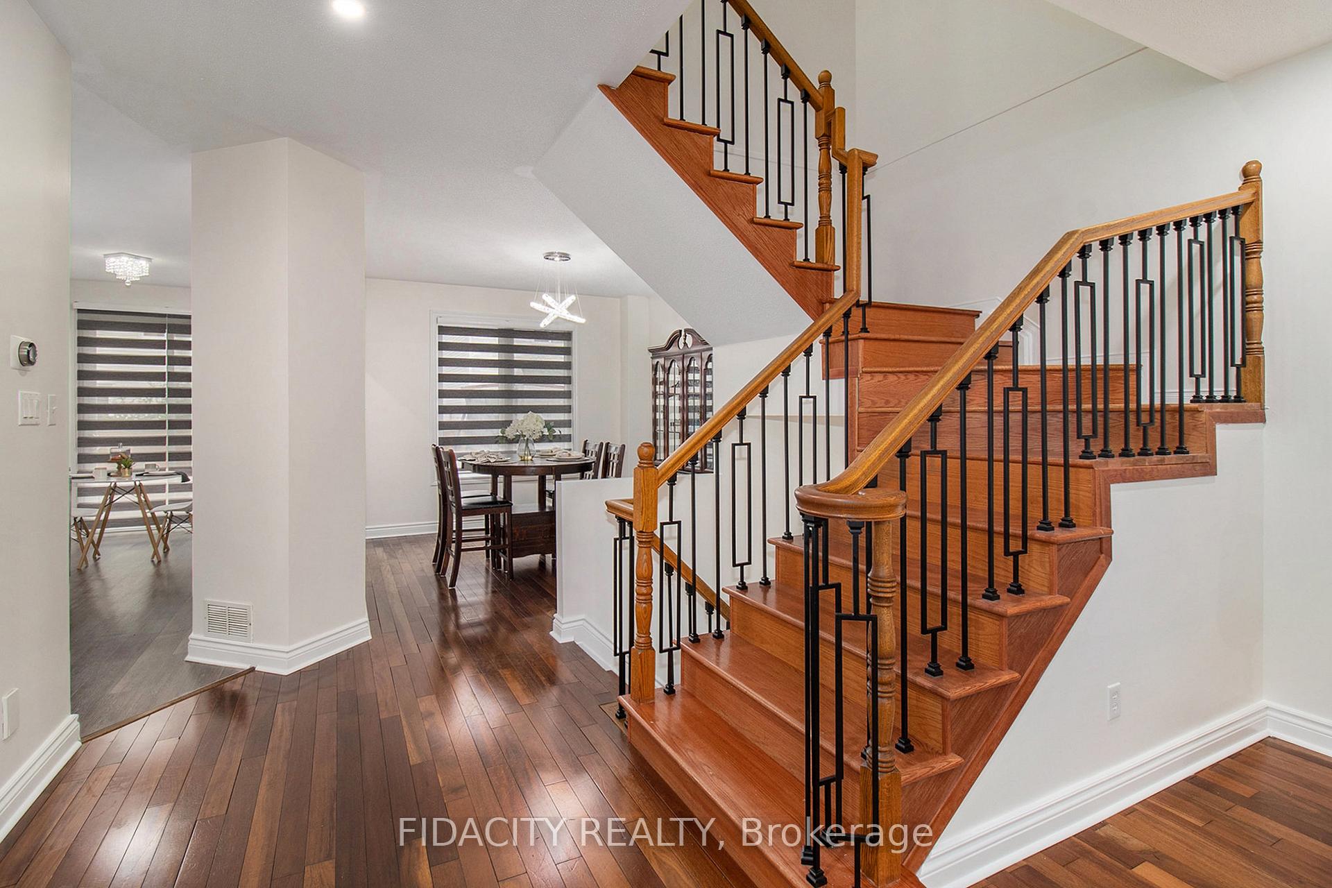 Photo 4 of 44 Stonepointe Avenue, Ottawa, Barrhaven East — HOMEH