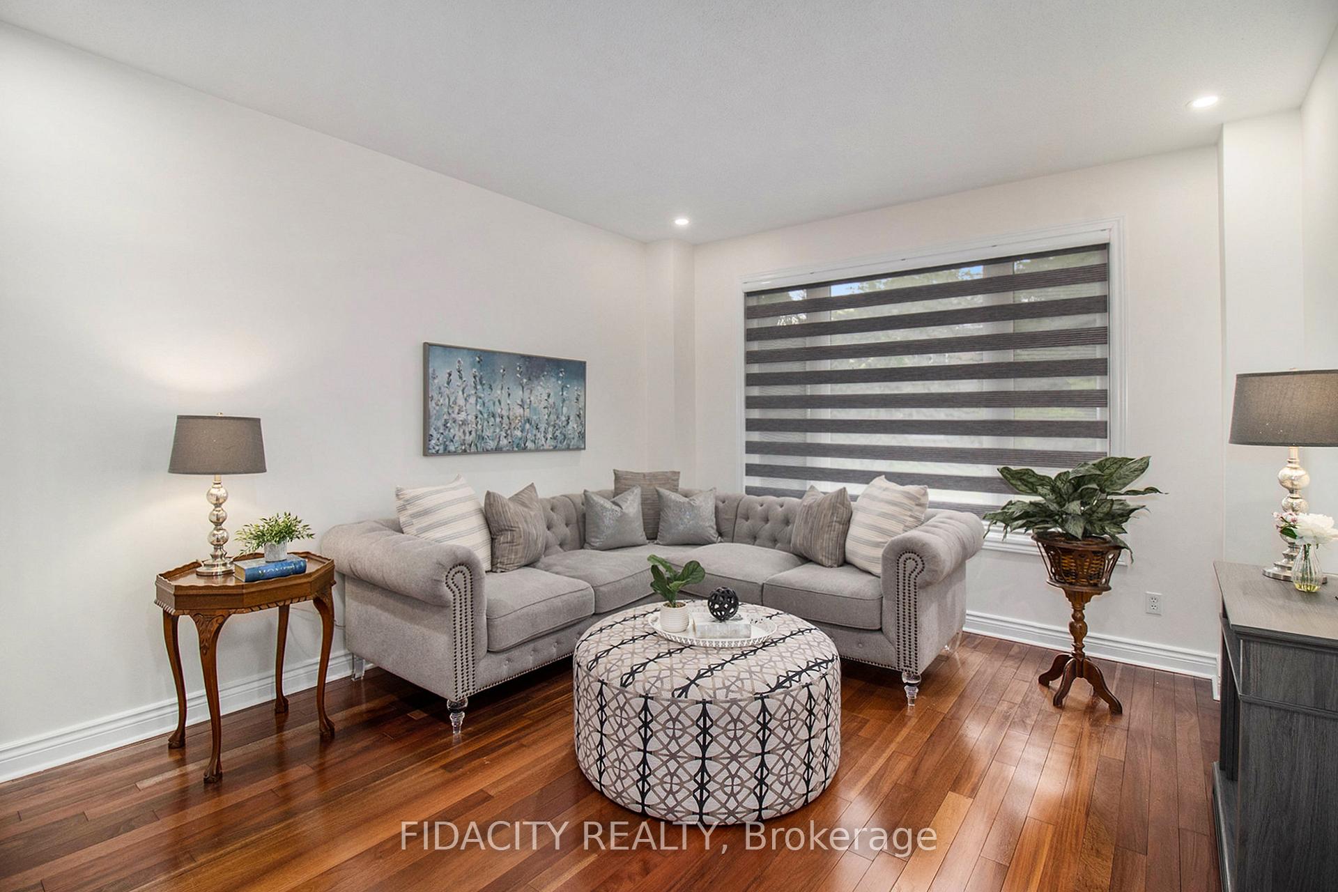 Photo 5 of 44 Stonepointe Avenue, Ottawa, Barrhaven East — HOMEH