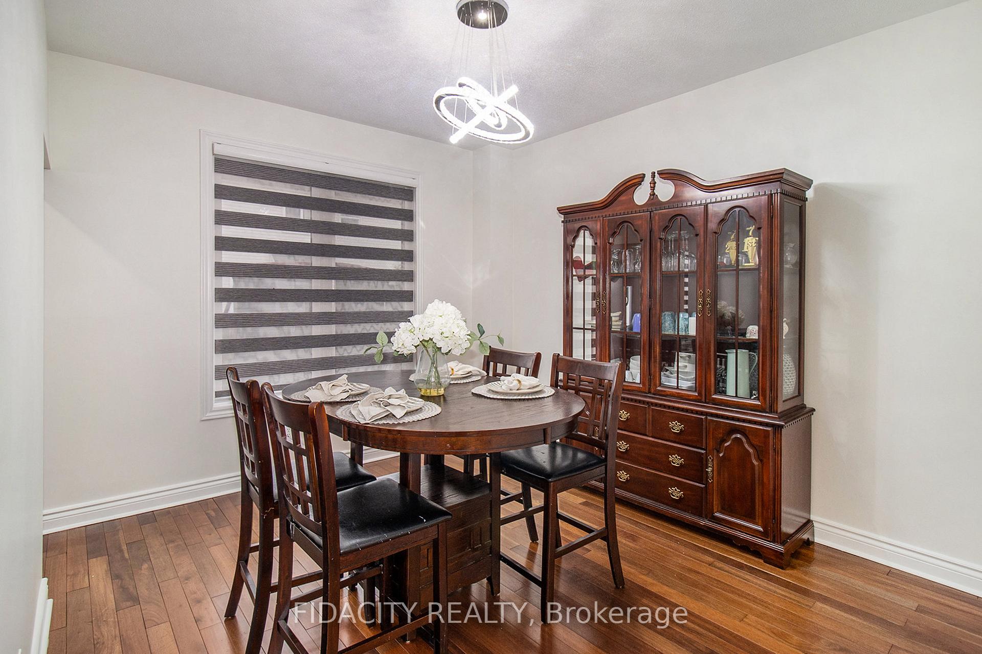Photo 6 of 44 Stonepointe Avenue, Ottawa, Barrhaven East — HOMEH