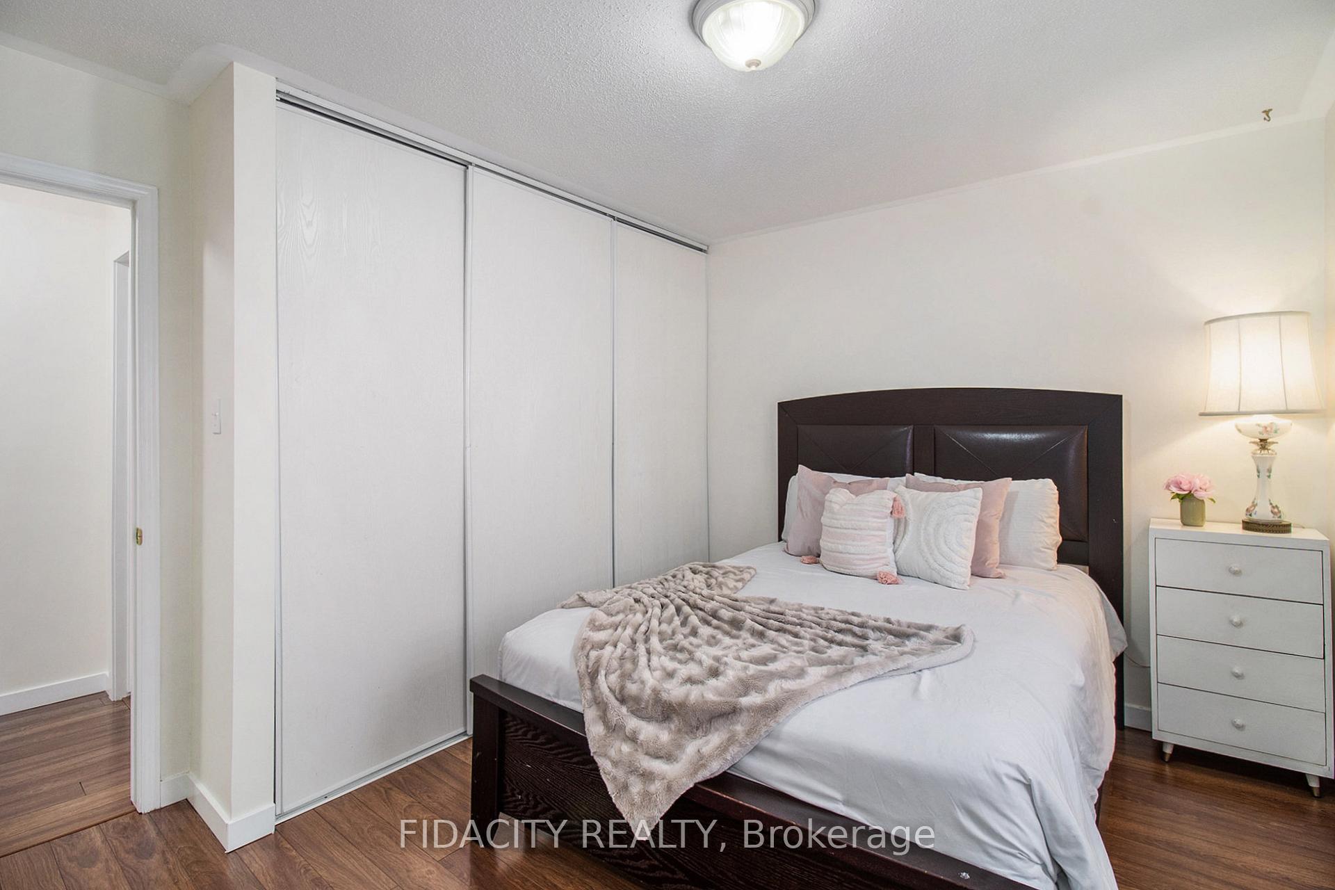 Photo 16 of 44 Stonepointe Avenue, Ottawa, Barrhaven East — HOMEH