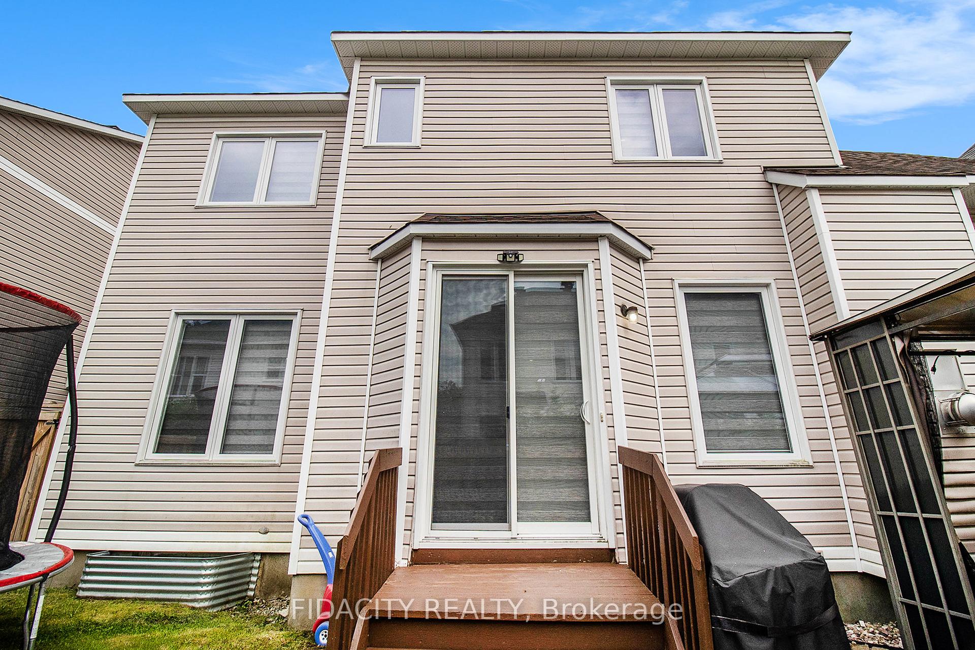 Photo 19 of 44 Stonepointe Avenue, Ottawa, Barrhaven East — HOMEH
