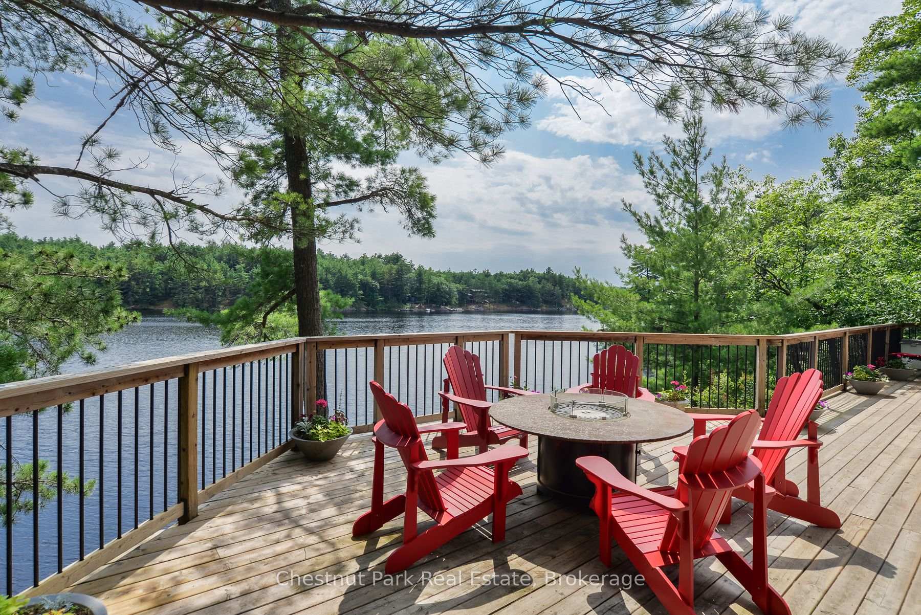 Photo 3 of 1049 Route 11 Road E, Gravenhurst, Morrison — HOMEH