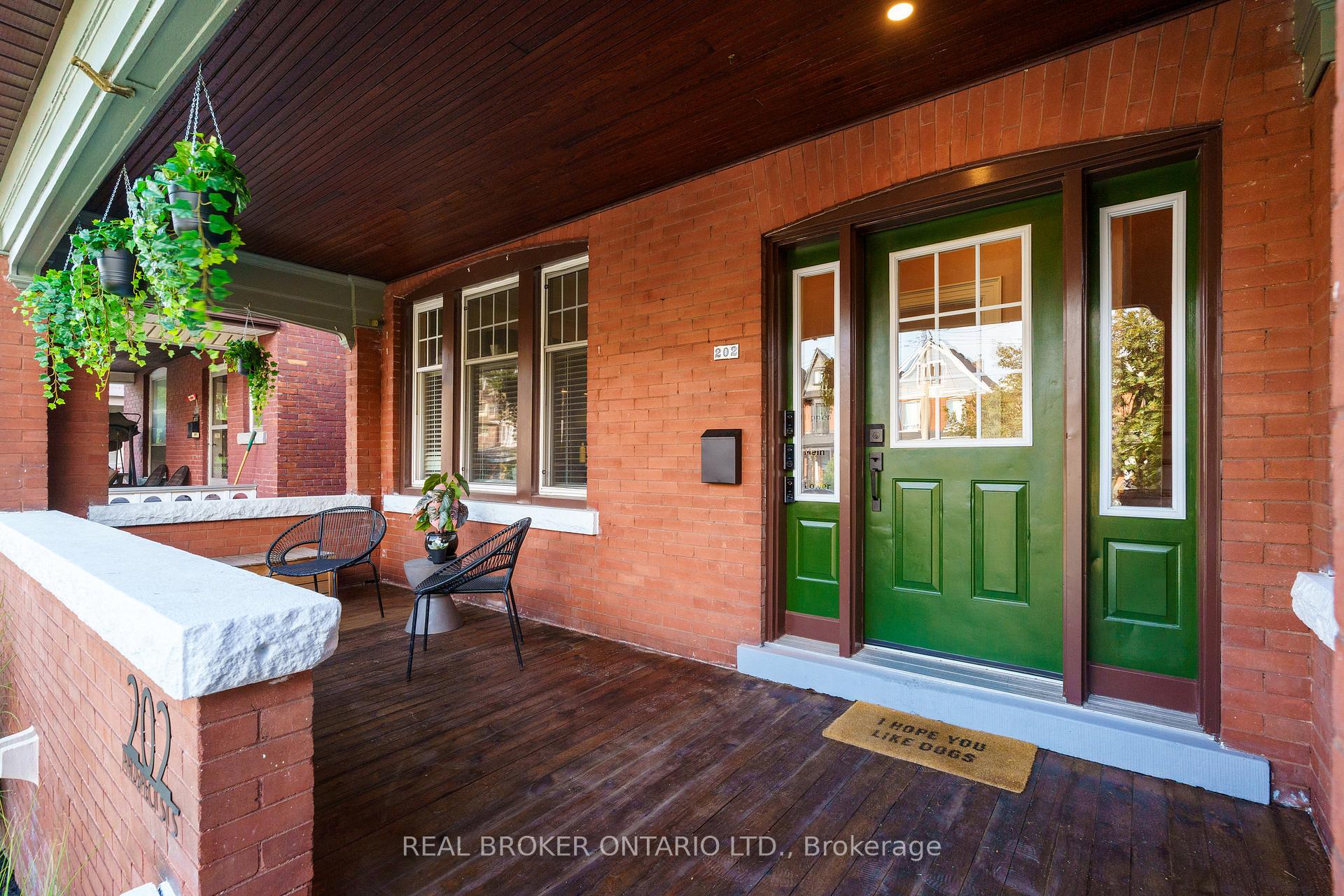 Photo 3 of 202 Prospect Street S, Hamilton, St. Clair — HOMEH