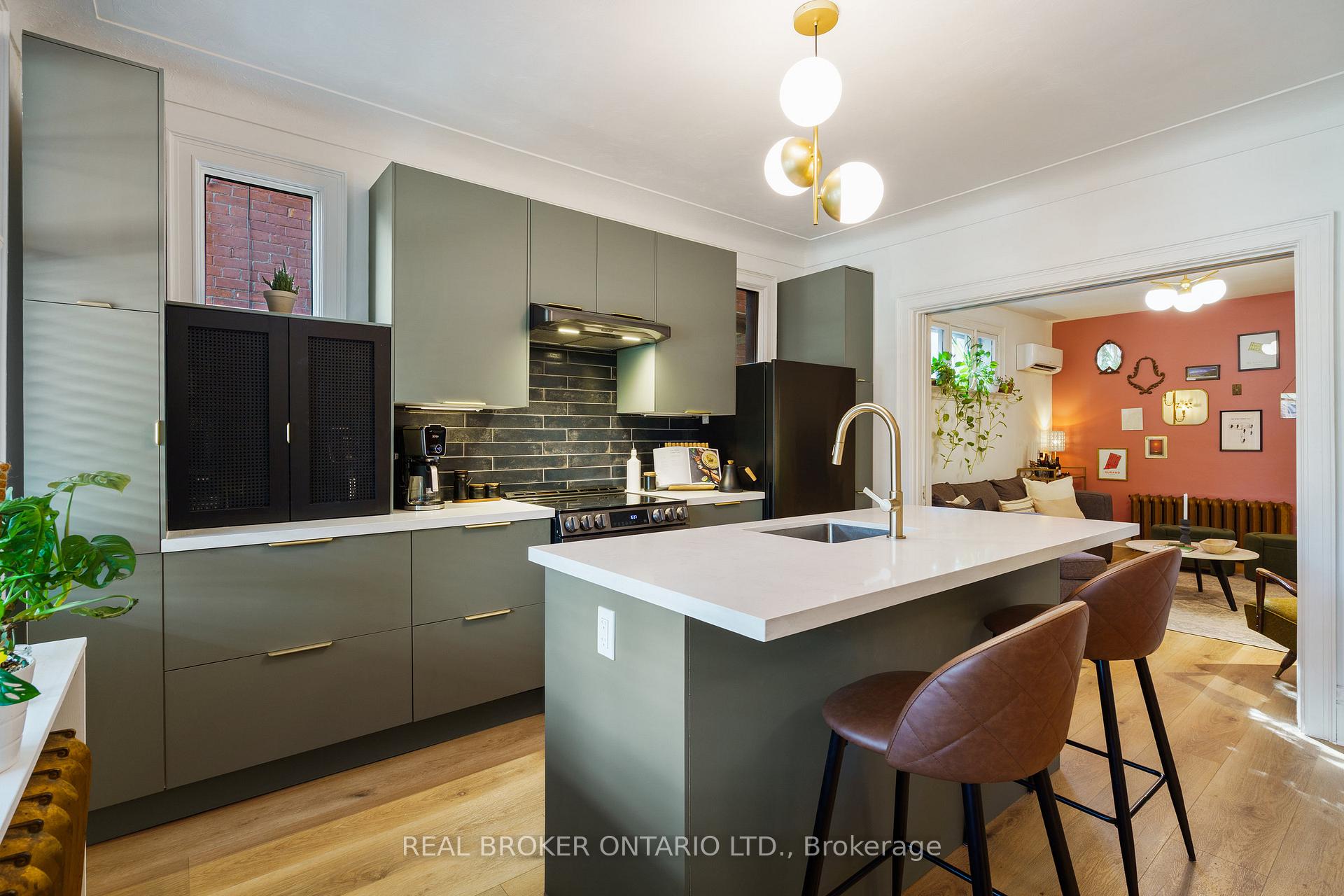 Photo 6 of 202 Prospect Street S, Hamilton, St. Clair — HOMEH