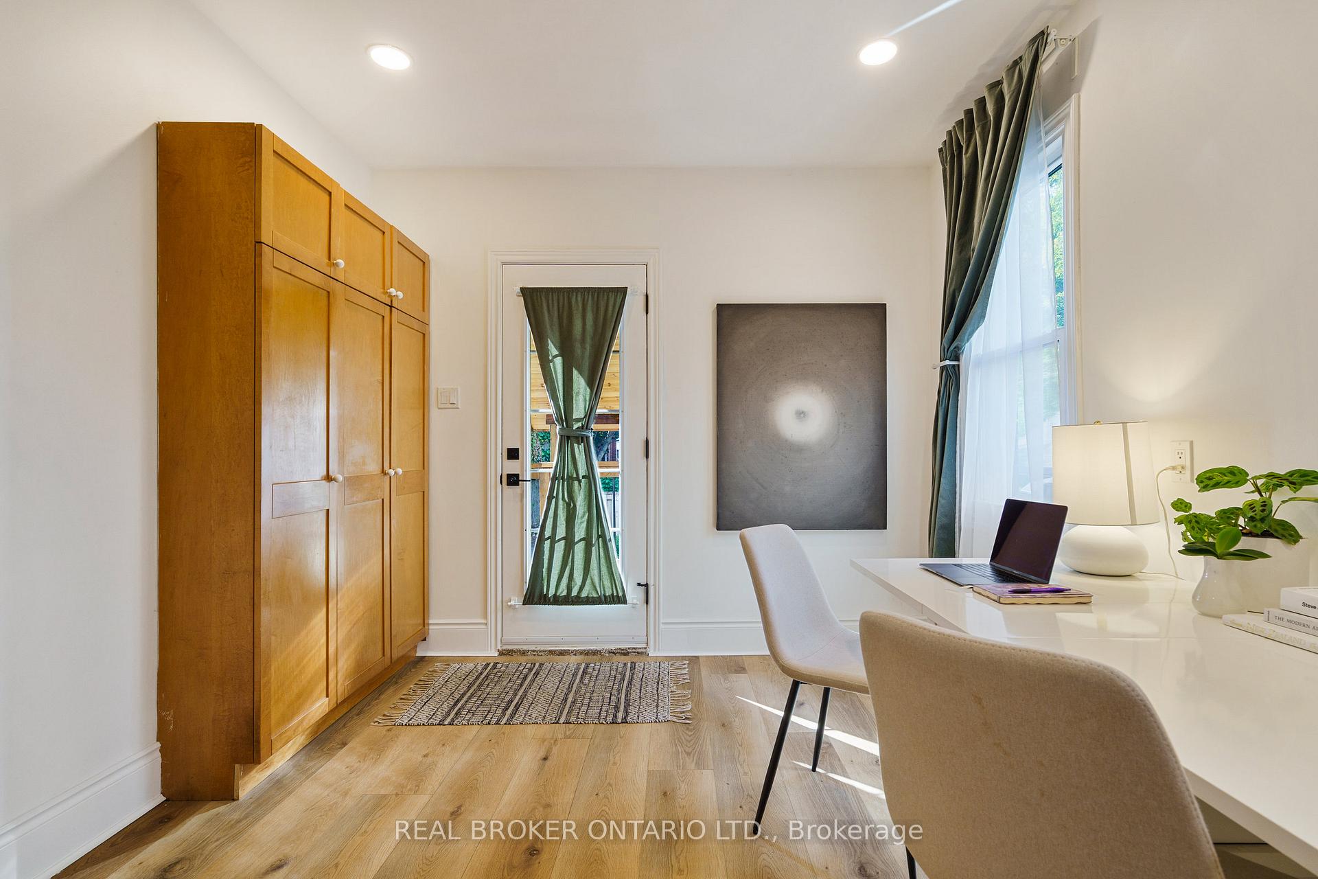 Photo 10 of 202 Prospect Street S, Hamilton, St. Clair — HOMEH