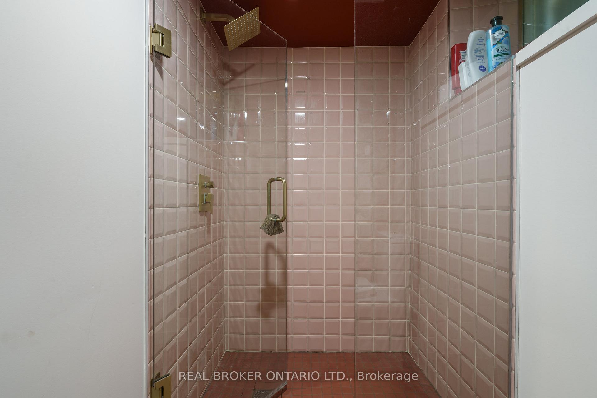Photo 35 of 202 Prospect Street S, Hamilton, St. Clair — HOMEH