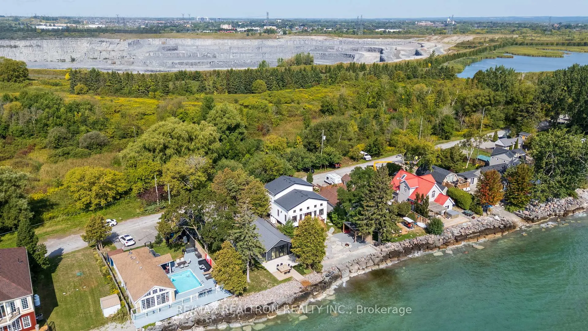Photo 56 of 63 Cedar Crest Beach Road, Clarington, Bowmanville — HOMEH