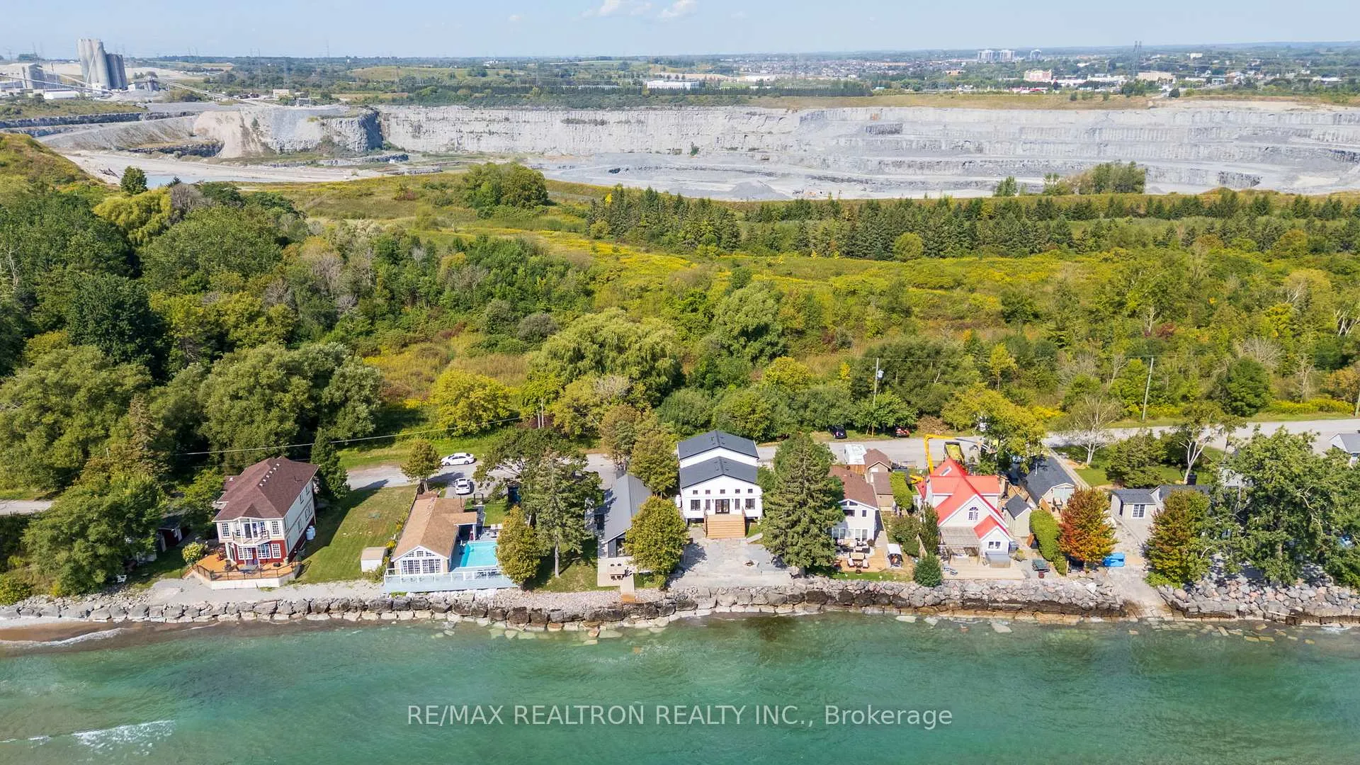 Photo 71 of 63 Cedar Crest Beach Road, Clarington, Bowmanville — HOMEH