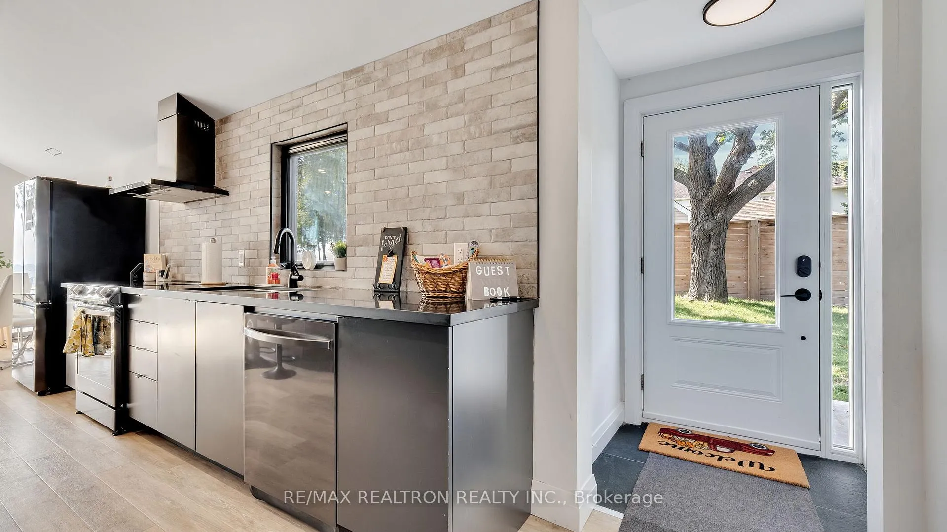 Photo 242 of 63 Cedar Crest Beach Road, Clarington, Bowmanville — HOMEH