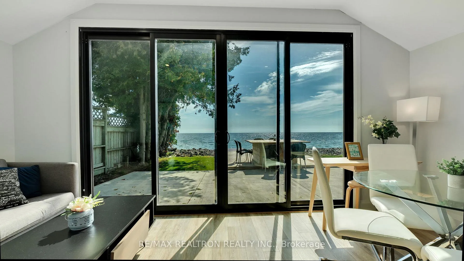 Photo 305 of 63 Cedar Crest Beach Road, Clarington, Bowmanville — HOMEH