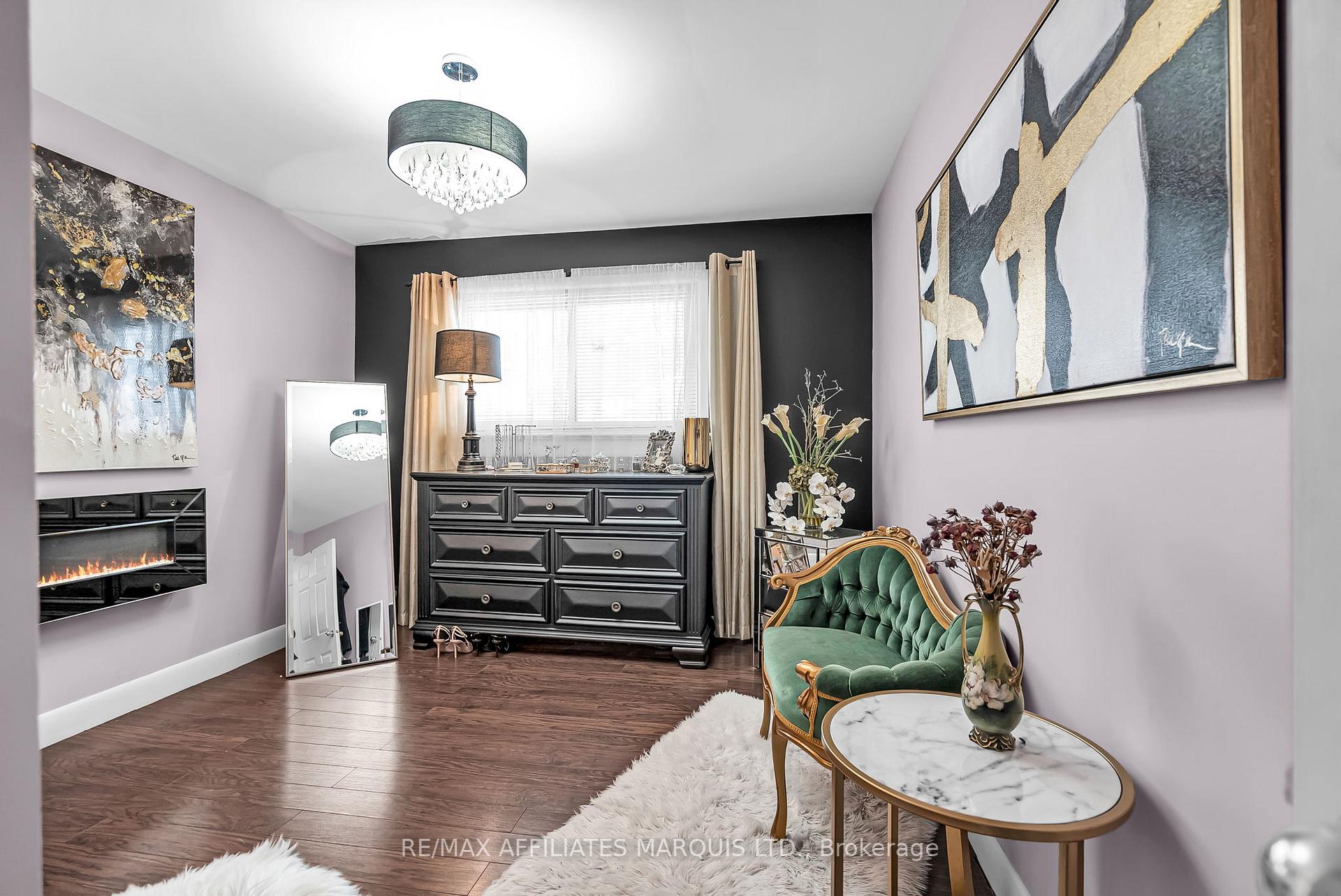 Photo 2 of 1006 Riverdale Avenue, Cornwall — HOMEH