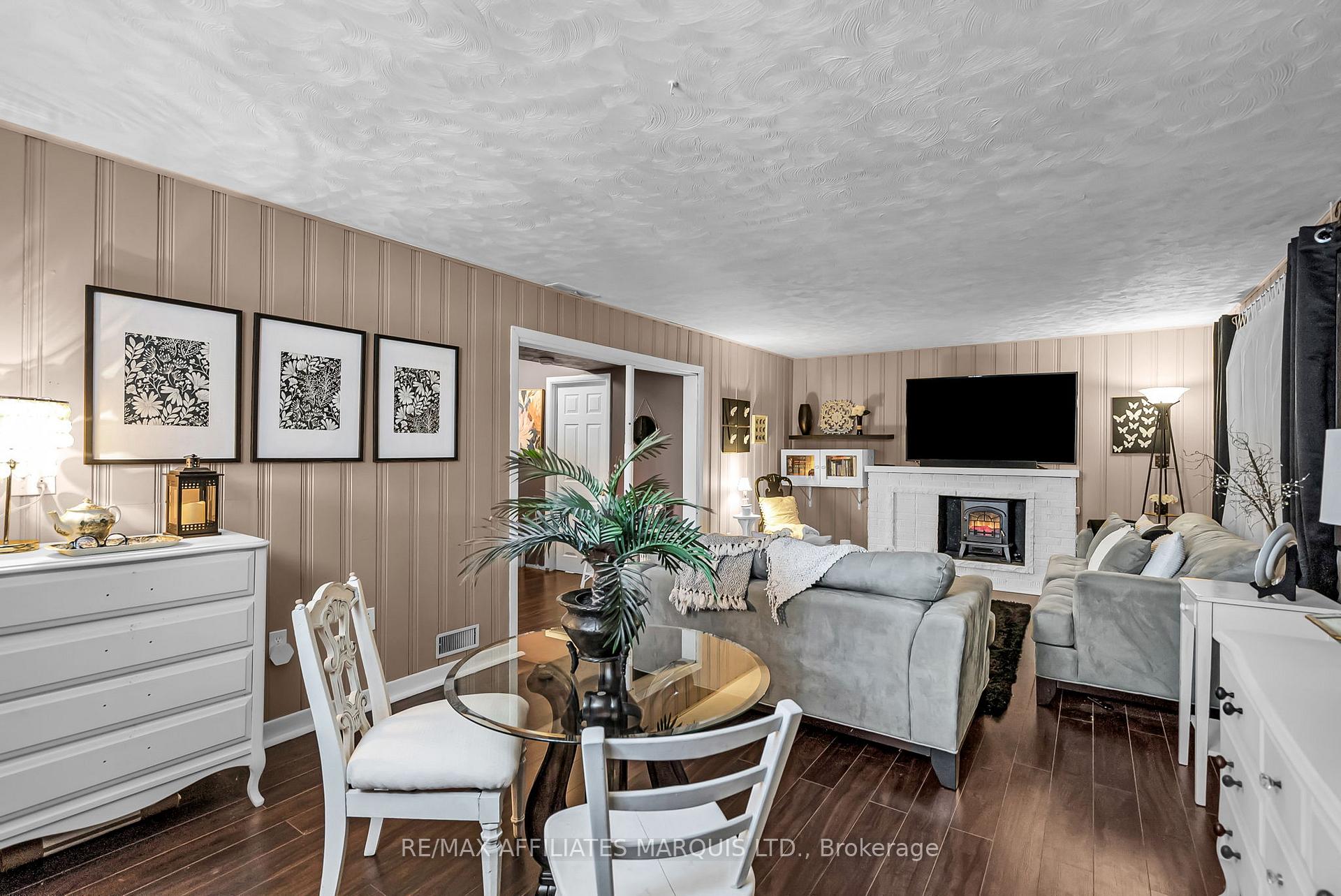 Photo 4 of 1006 Riverdale Avenue, Cornwall — HOMEH