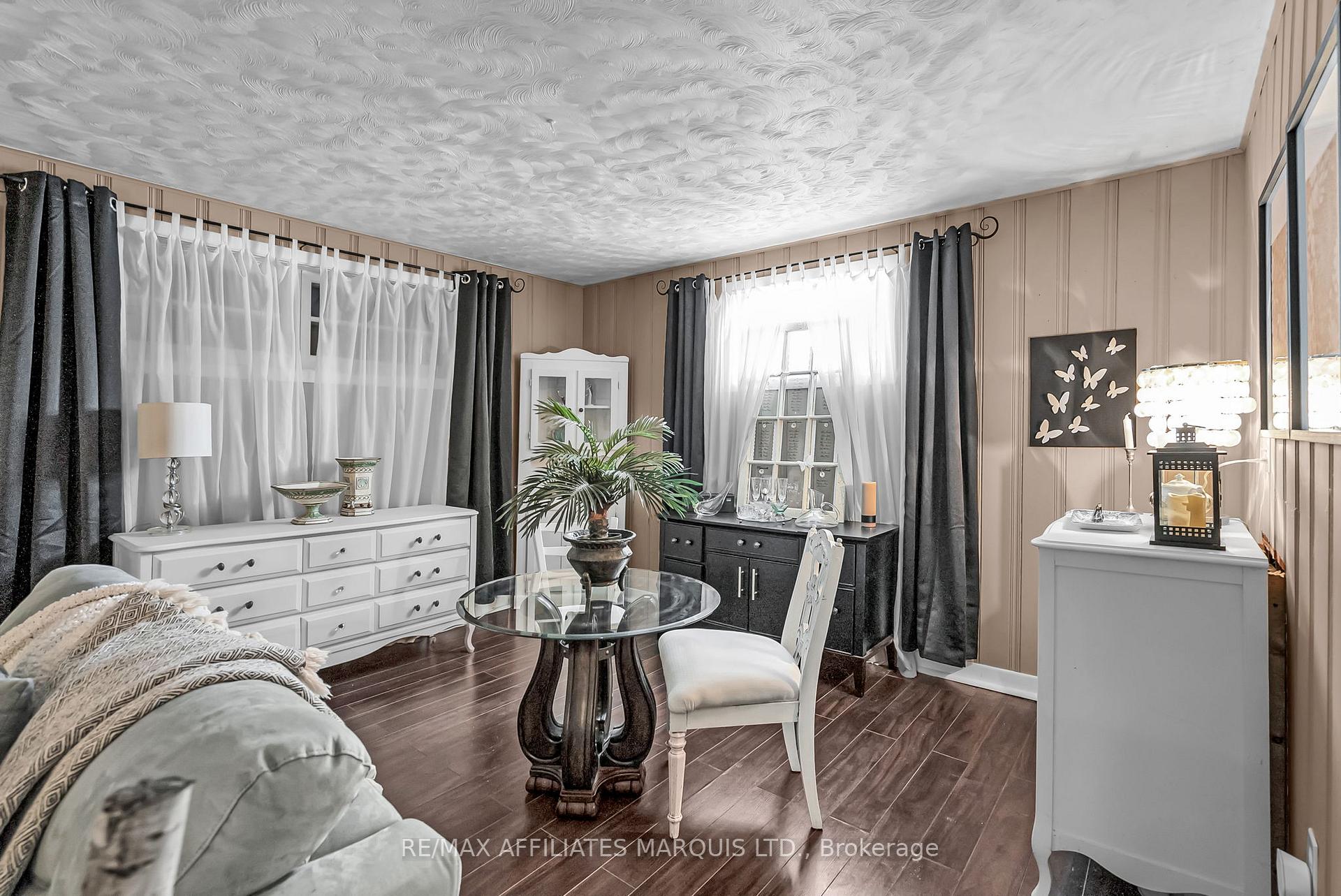 Photo 7 of 1006 Riverdale Avenue, Cornwall — HOMEH