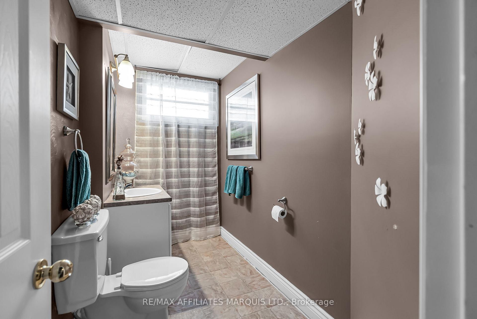 Photo 8 of 1006 Riverdale Avenue, Cornwall — HOMEH