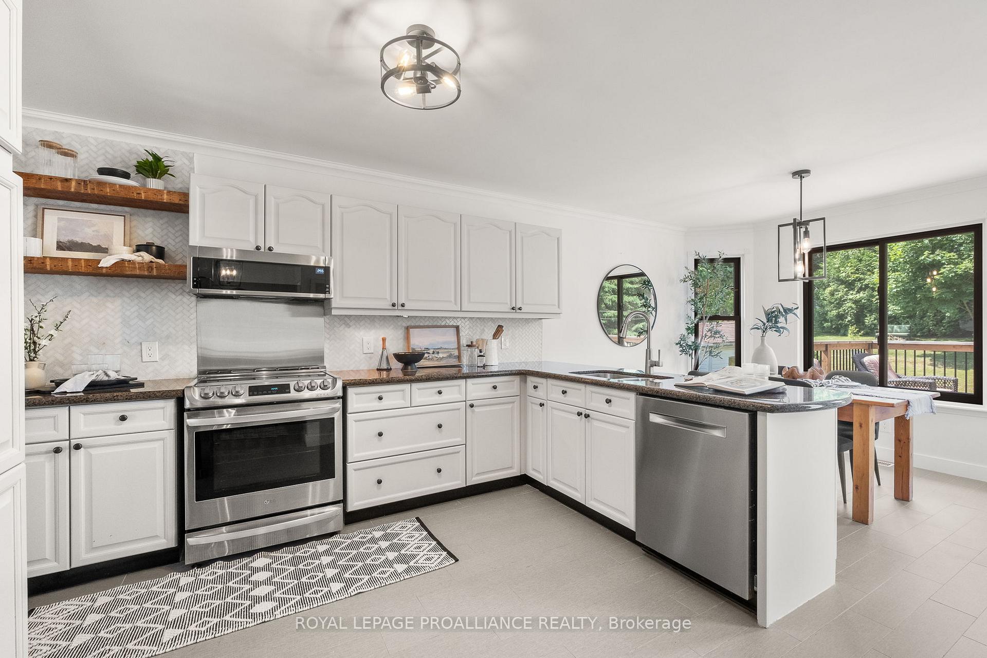 Photo 11 of 10 Lenore Avenue, Hamilton Township, Rural Hamilton — HOMEH