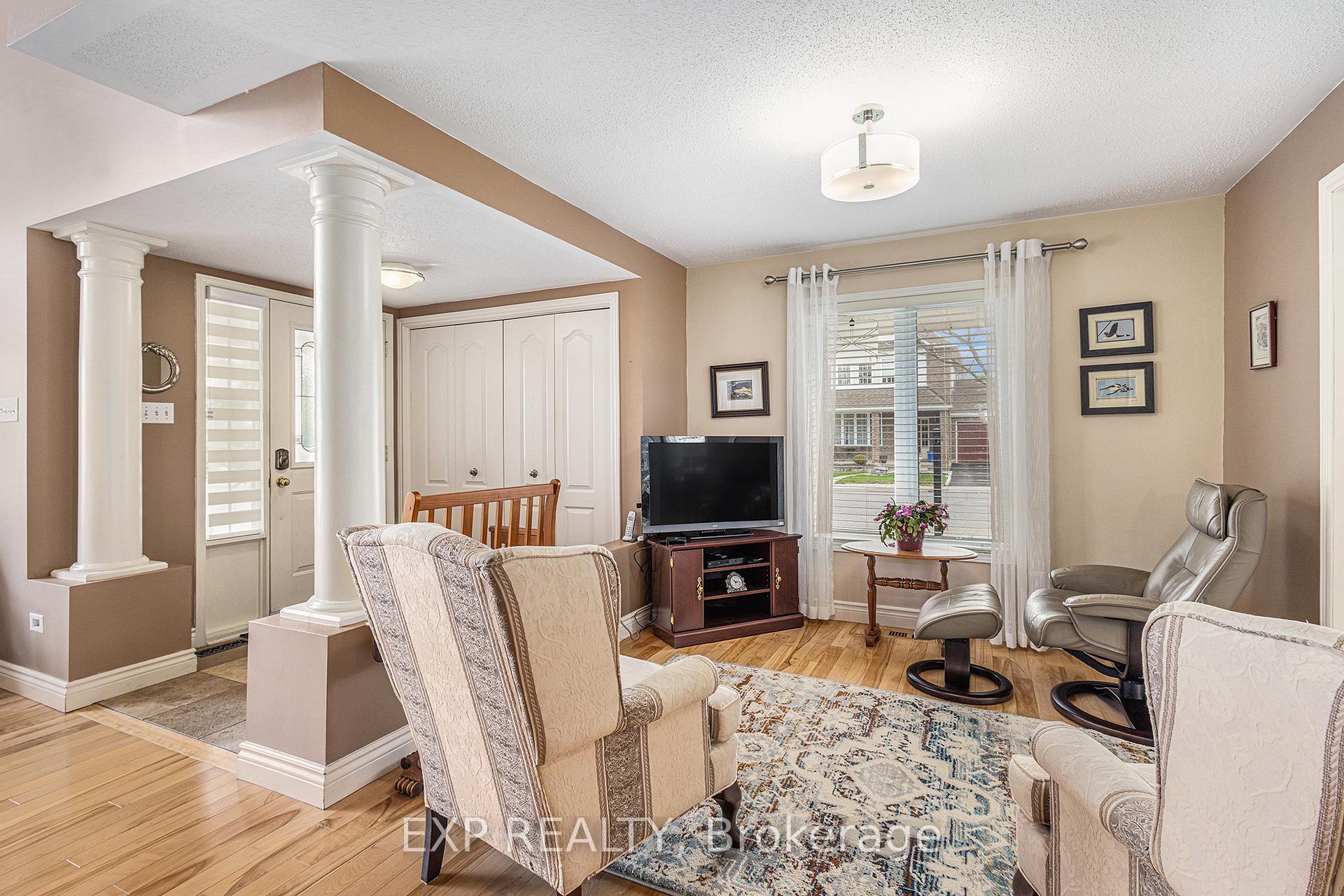 Photo 9 of 2 Rossan Street, Ottawa, Barrhaven East — HOMEH
