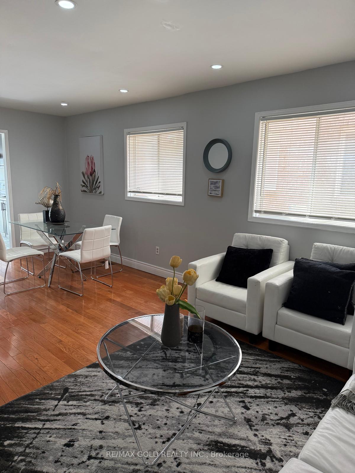 Photo 5 of 65 Cedarwood Crescent S, Brampton, Bram West — HOMEH