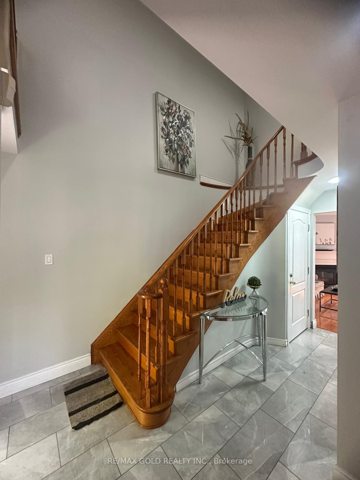 Photo 9 of 65 Cedarwood Crescent S, Brampton, Bram West — HOMEH
