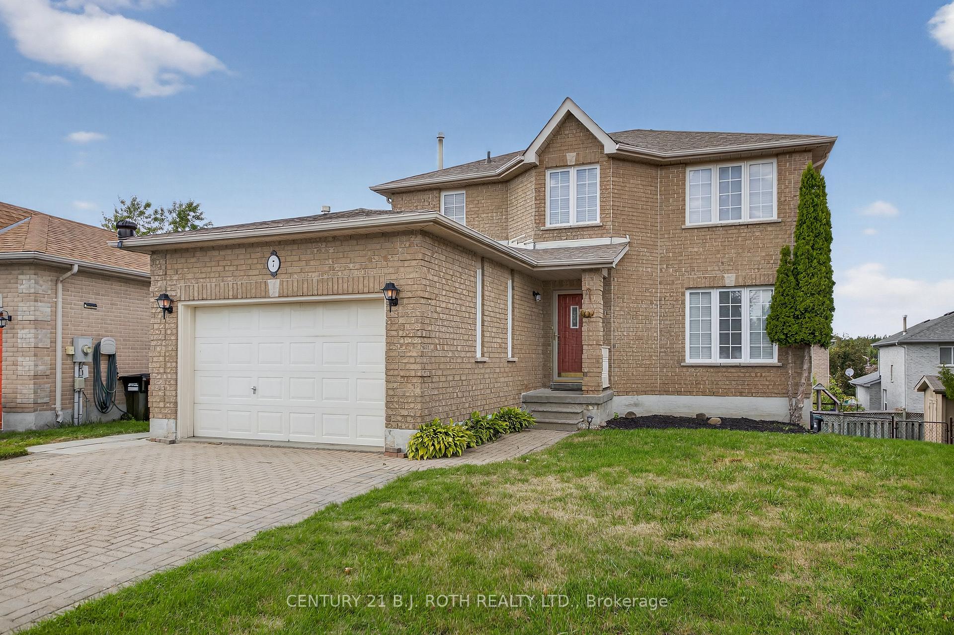 Front of 7 Round Leaf Court
