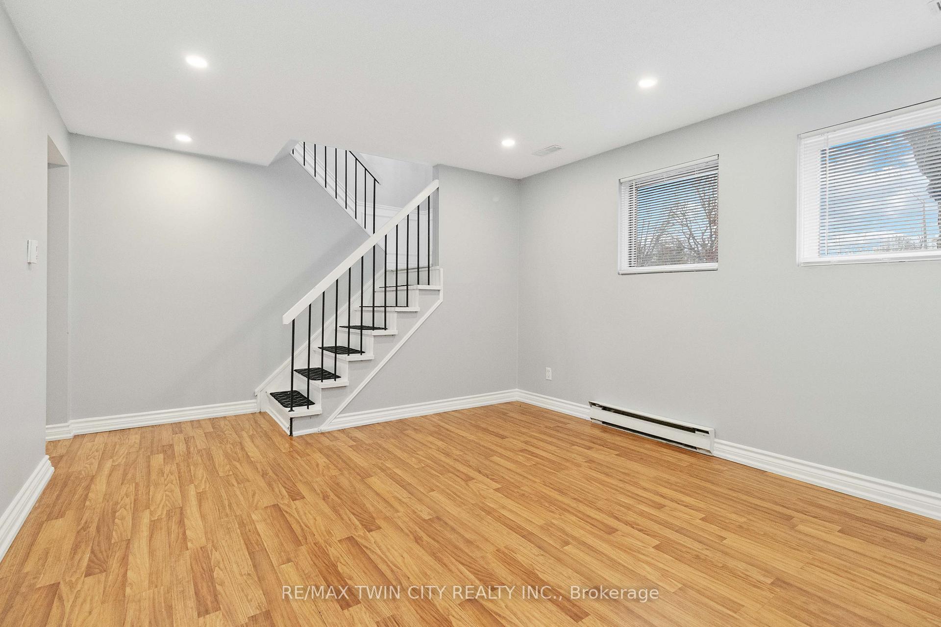 Photo 25 of 7 Normandy Place, Brant, Brantford Twp — HOMEH