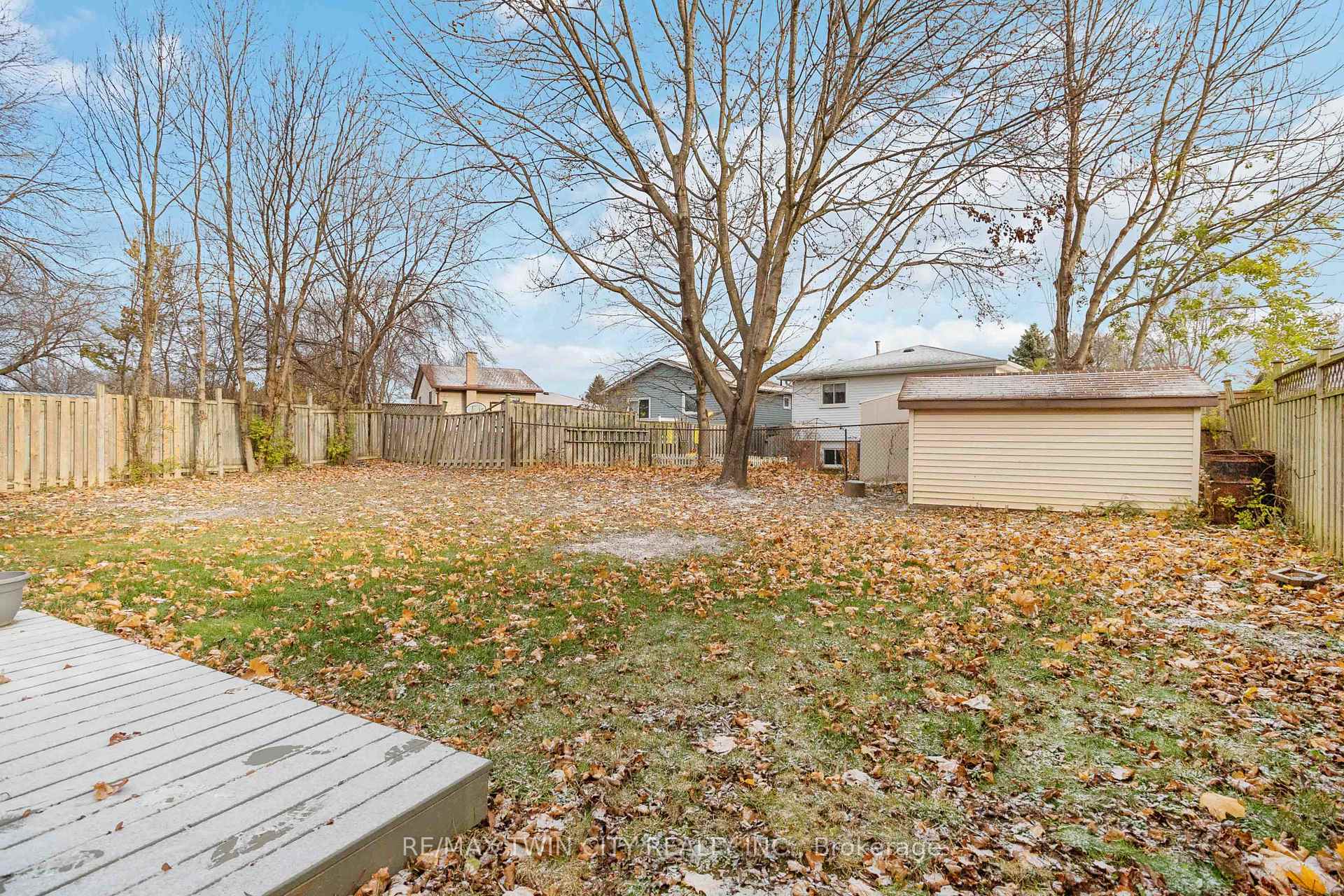 Photo 34 of 7 Normandy Place, Brant, Brantford Twp — HOMEH