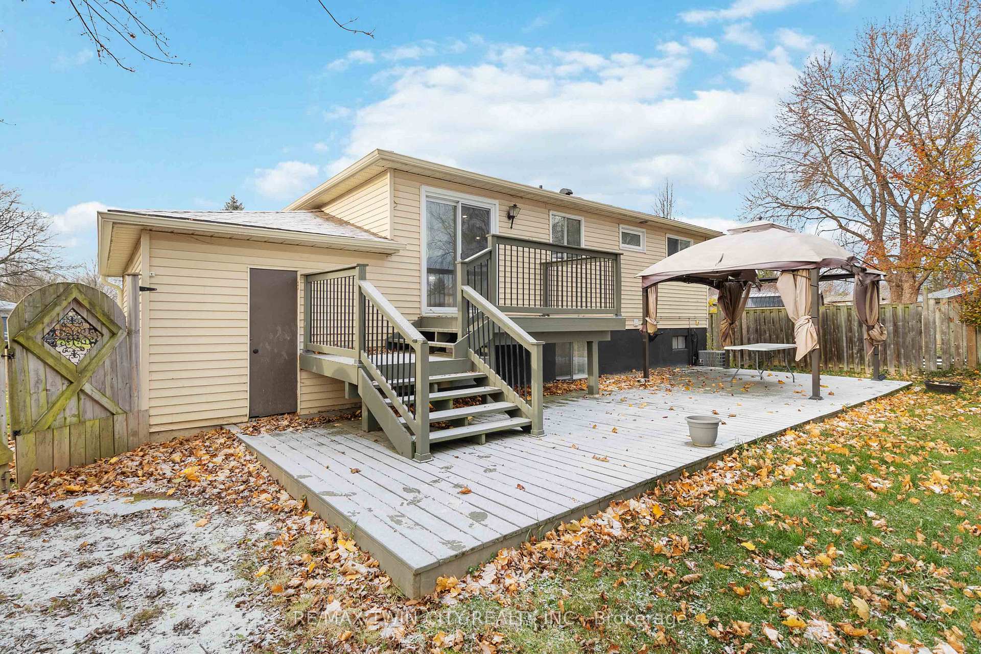 Photo 36 of 7 Normandy Place, Brant, Brantford Twp — HOMEH