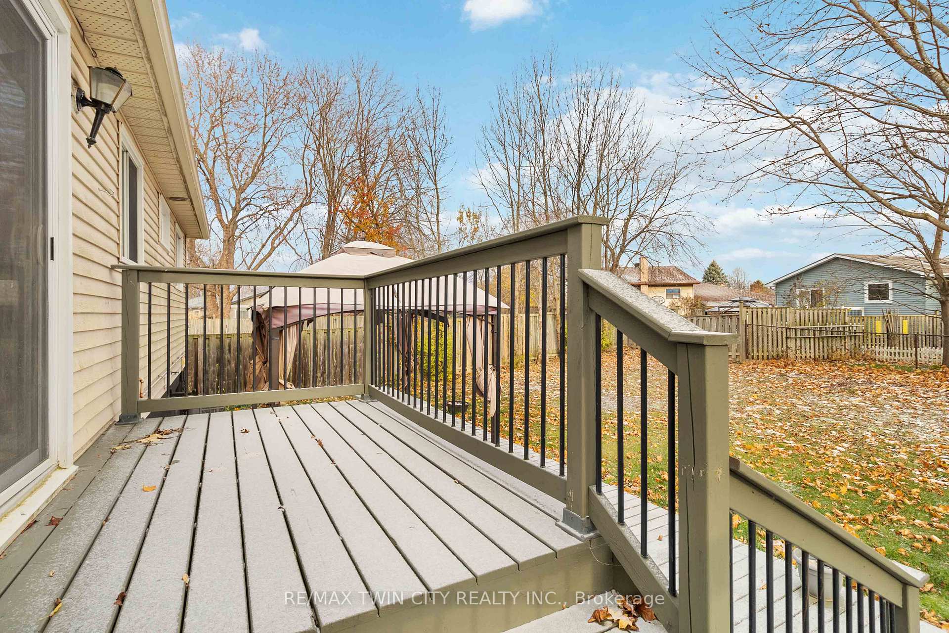 Photo 37 of 7 Normandy Place, Brant, Brantford Twp — HOMEH