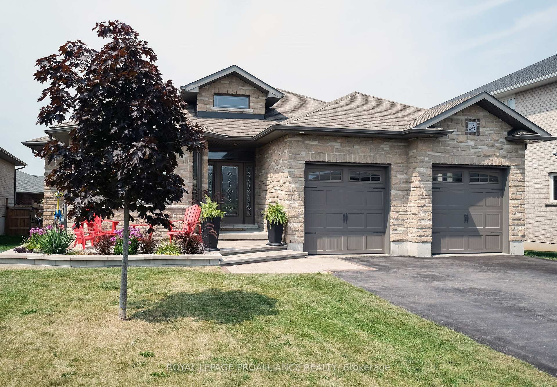 Photo 1 of 36 Vertis Court, Belleville, Thurlow Ward — HOMEH