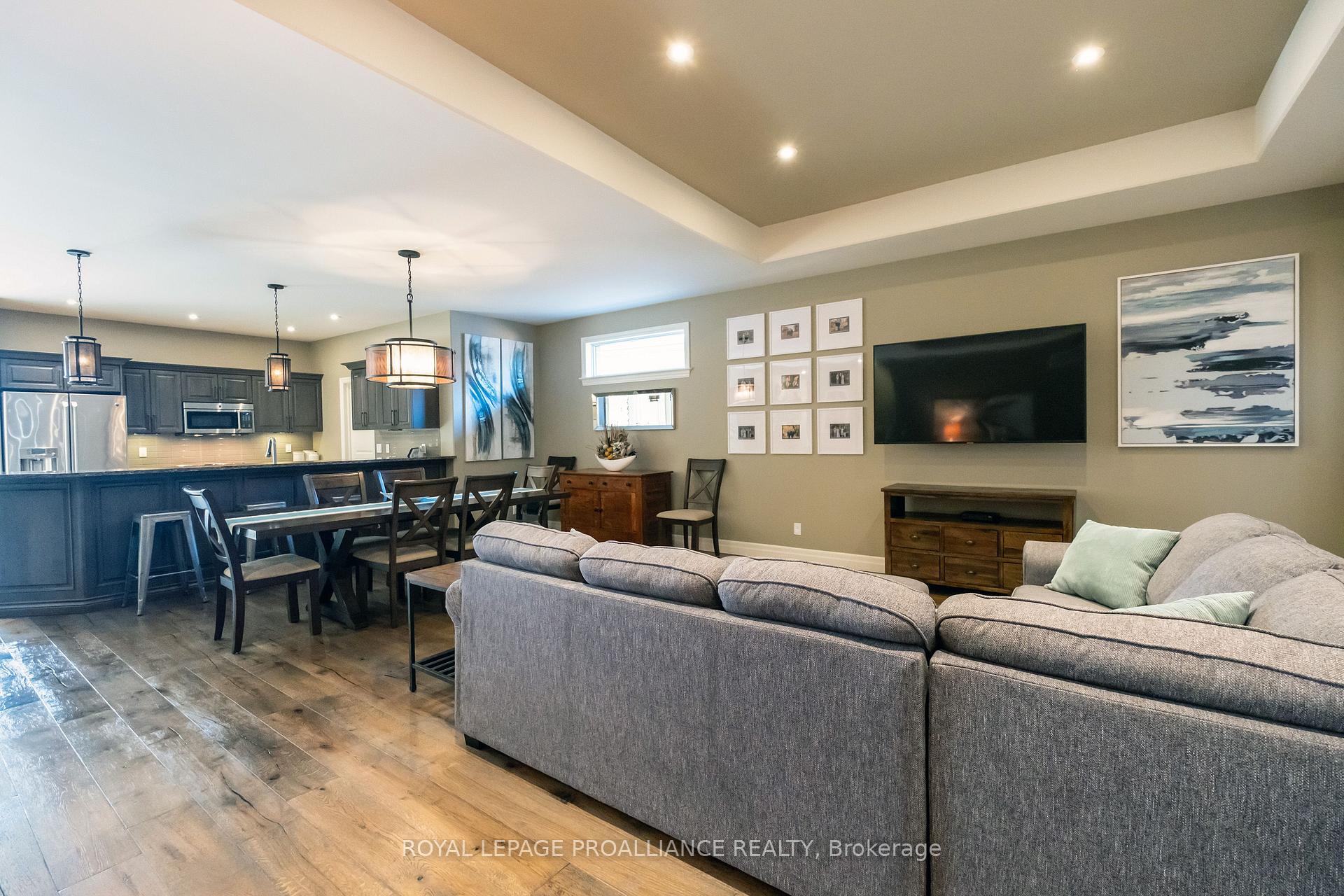 Photo 13 of 36 Vertis Court, Belleville, Thurlow Ward — HOMEH
