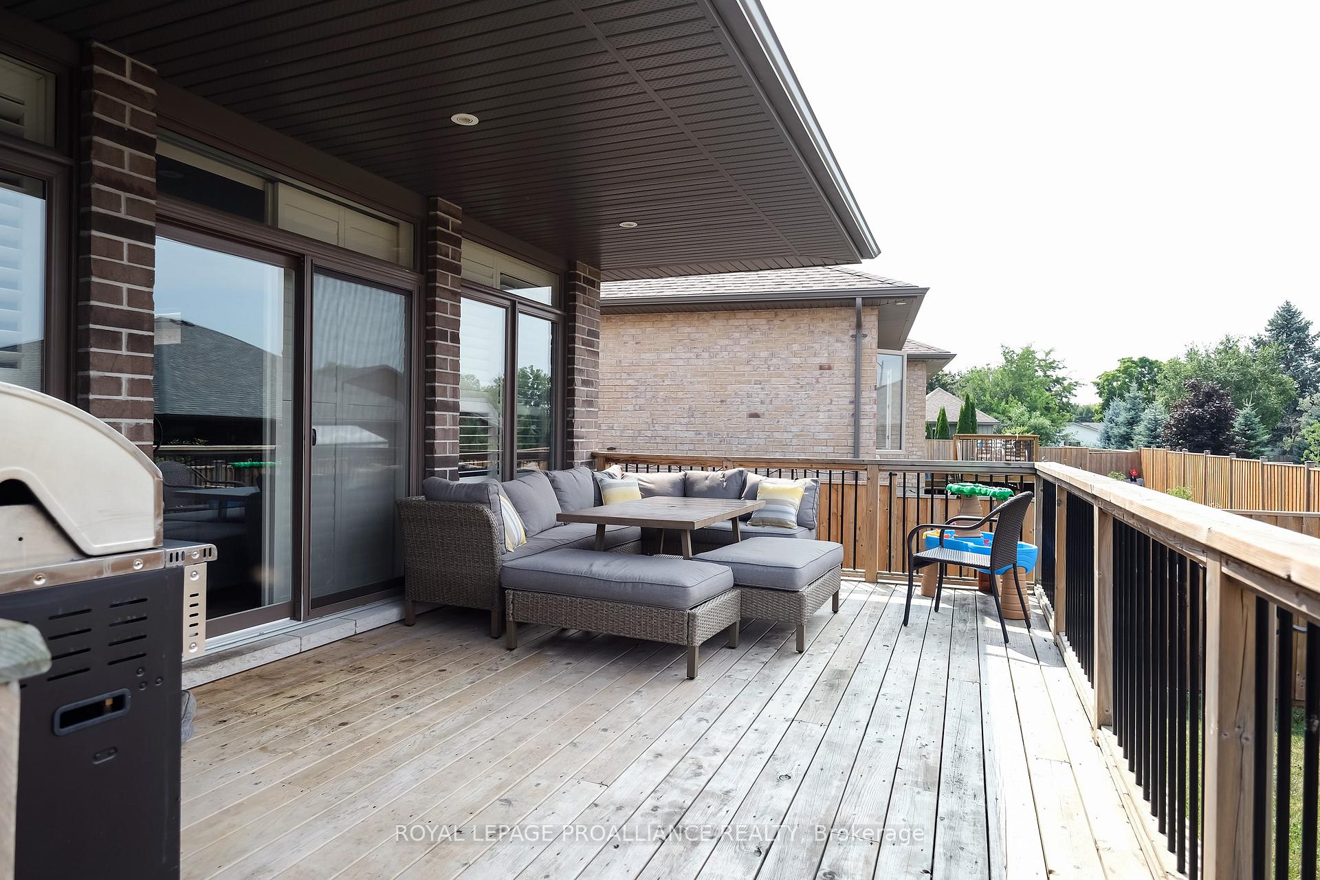 Photo 43 of 36 Vertis Court, Belleville, Thurlow Ward — HOMEH