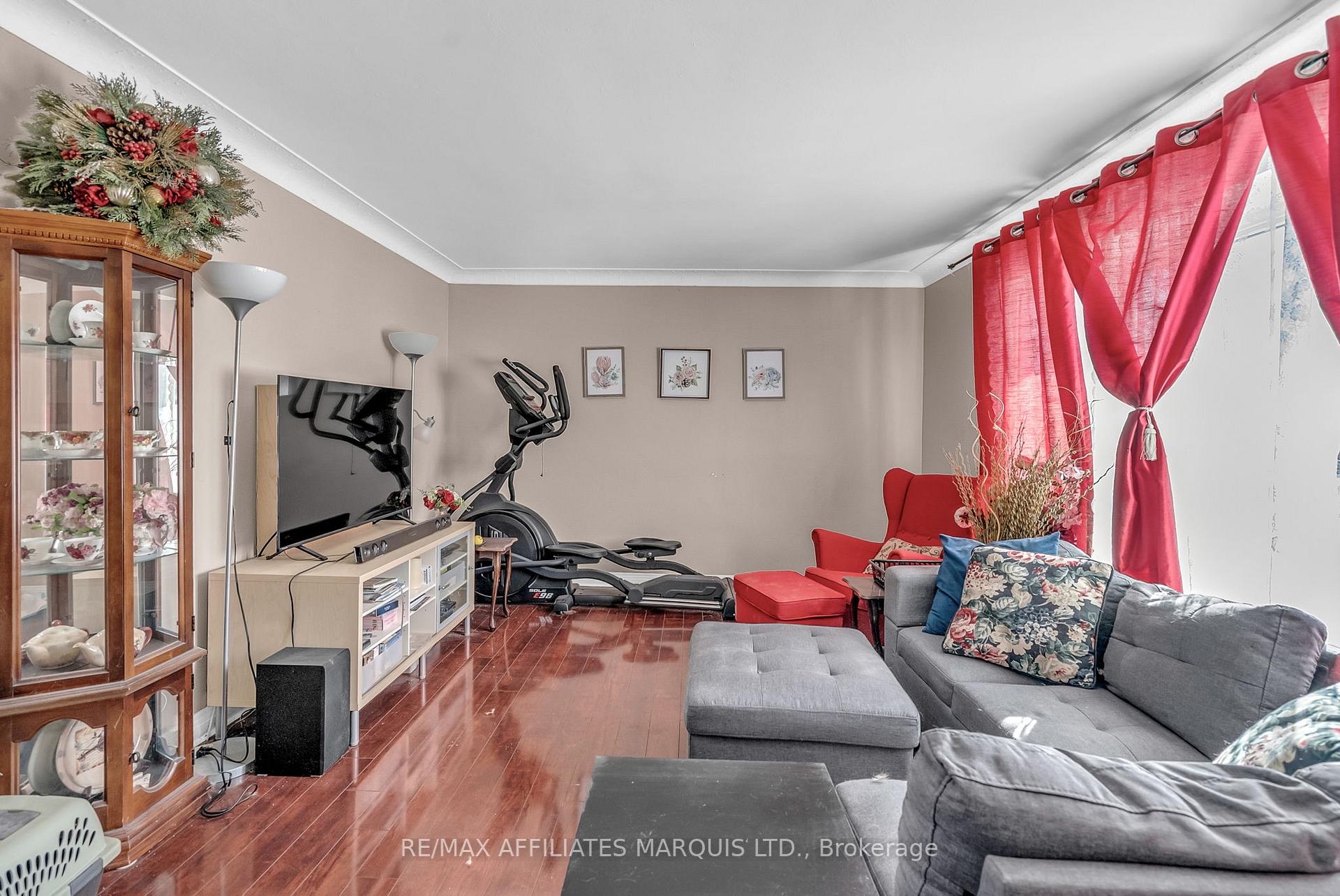 Photo 3 of 774 Guy Street, Cornwall — HOMEH