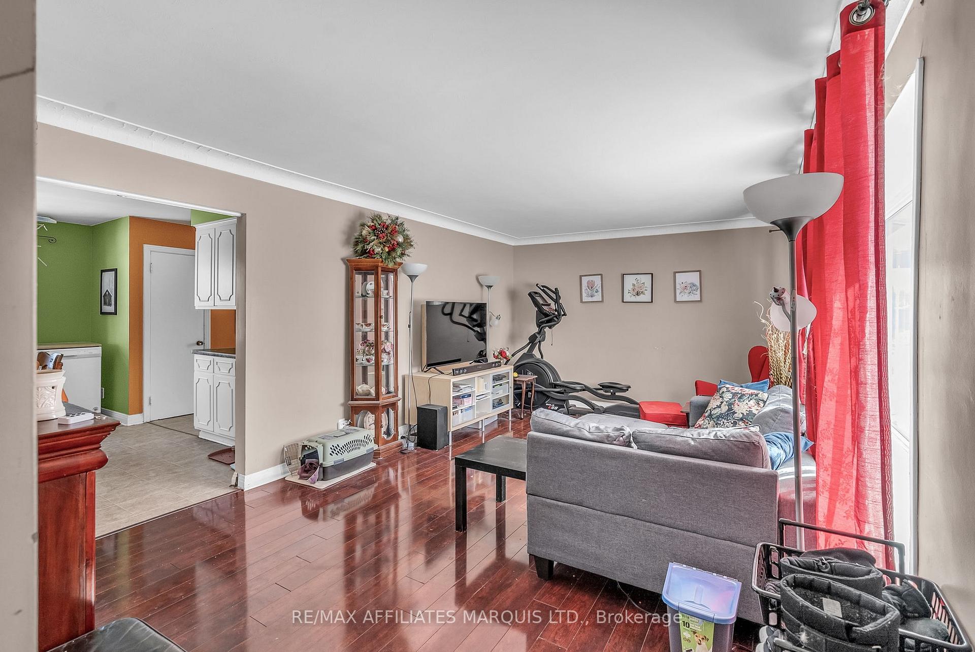 Photo 4 of 774 Guy Street, Cornwall — HOMEH