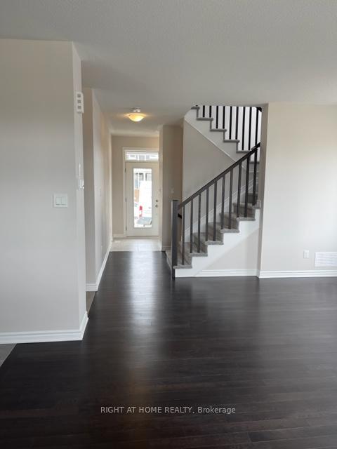 Photo 3 of 38 Focality Crescent, Ottawa, Barrhaven - Half Moon Bay — HOMEH