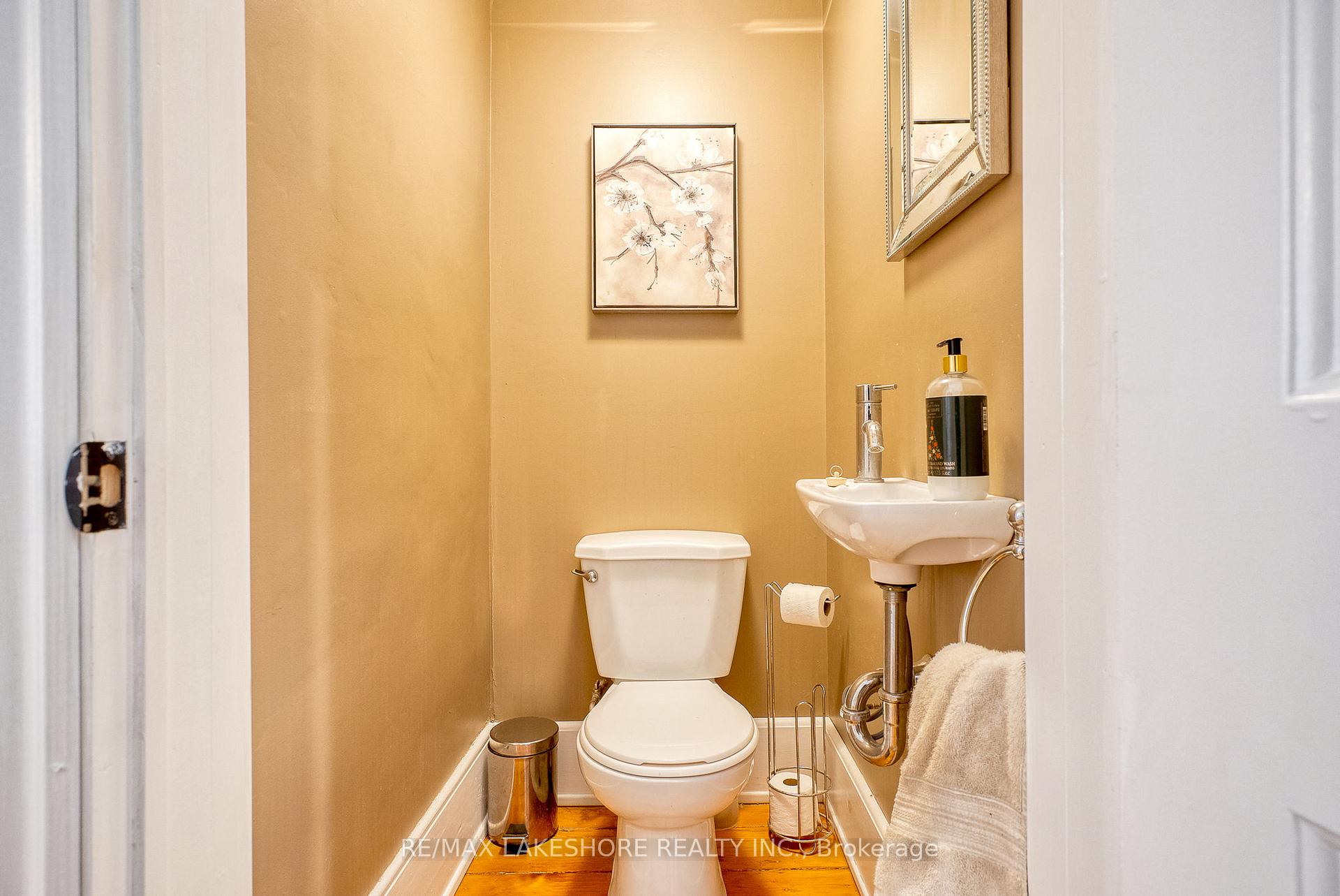 Photo 18 of 4903 County 45 Road, Hamilton Township, Baltimore — HOMEH