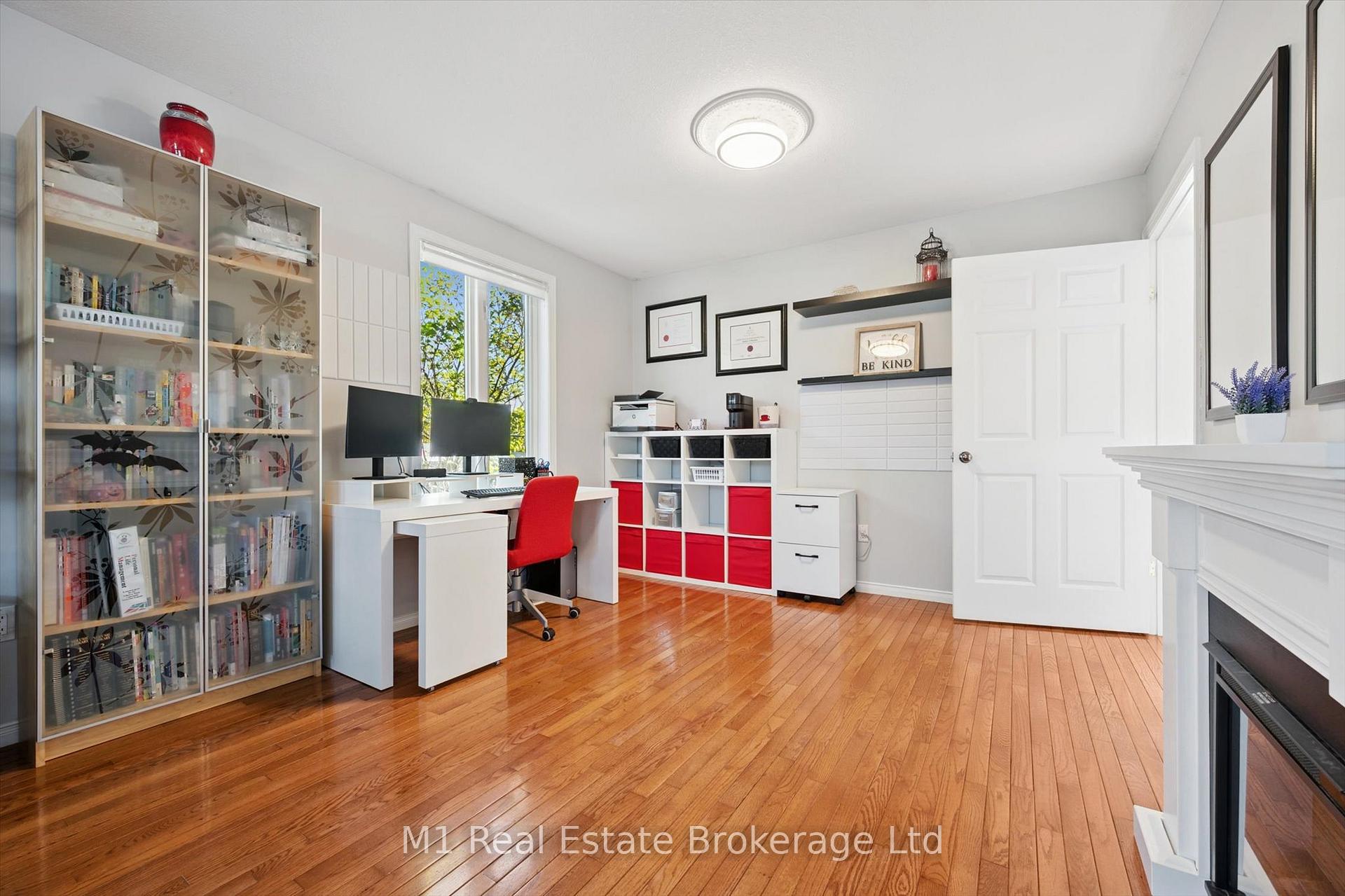 Photo 11 of 684 Willow Road, Guelph, Willow West/Sugarbush/West Acres — HOMEH