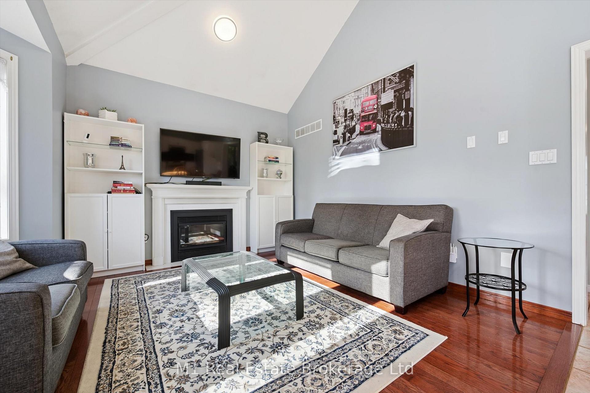 Photo 14 of 684 Willow Road, Guelph, Willow West/Sugarbush/West Acres — HOMEH