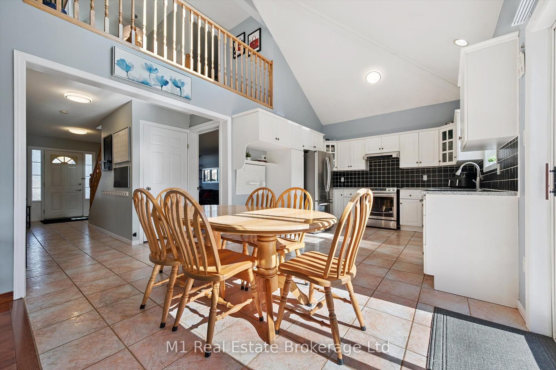 Photo 17 of 684 Willow Road, Guelph, Willow West/Sugarbush/West Acres — HOMEH