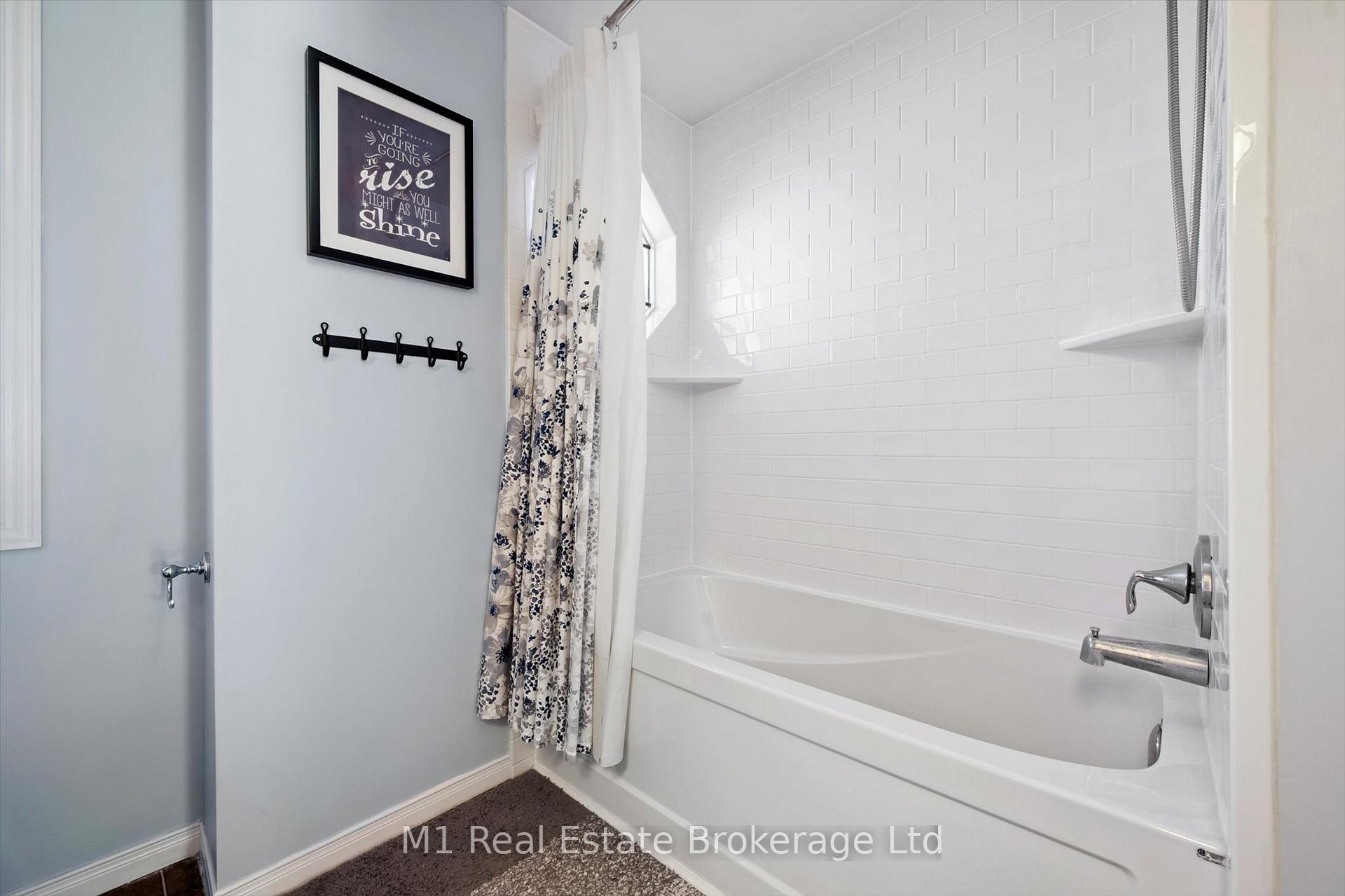 Photo 27 of 684 Willow Road, Guelph, Willow West/Sugarbush/West Acres — HOMEH