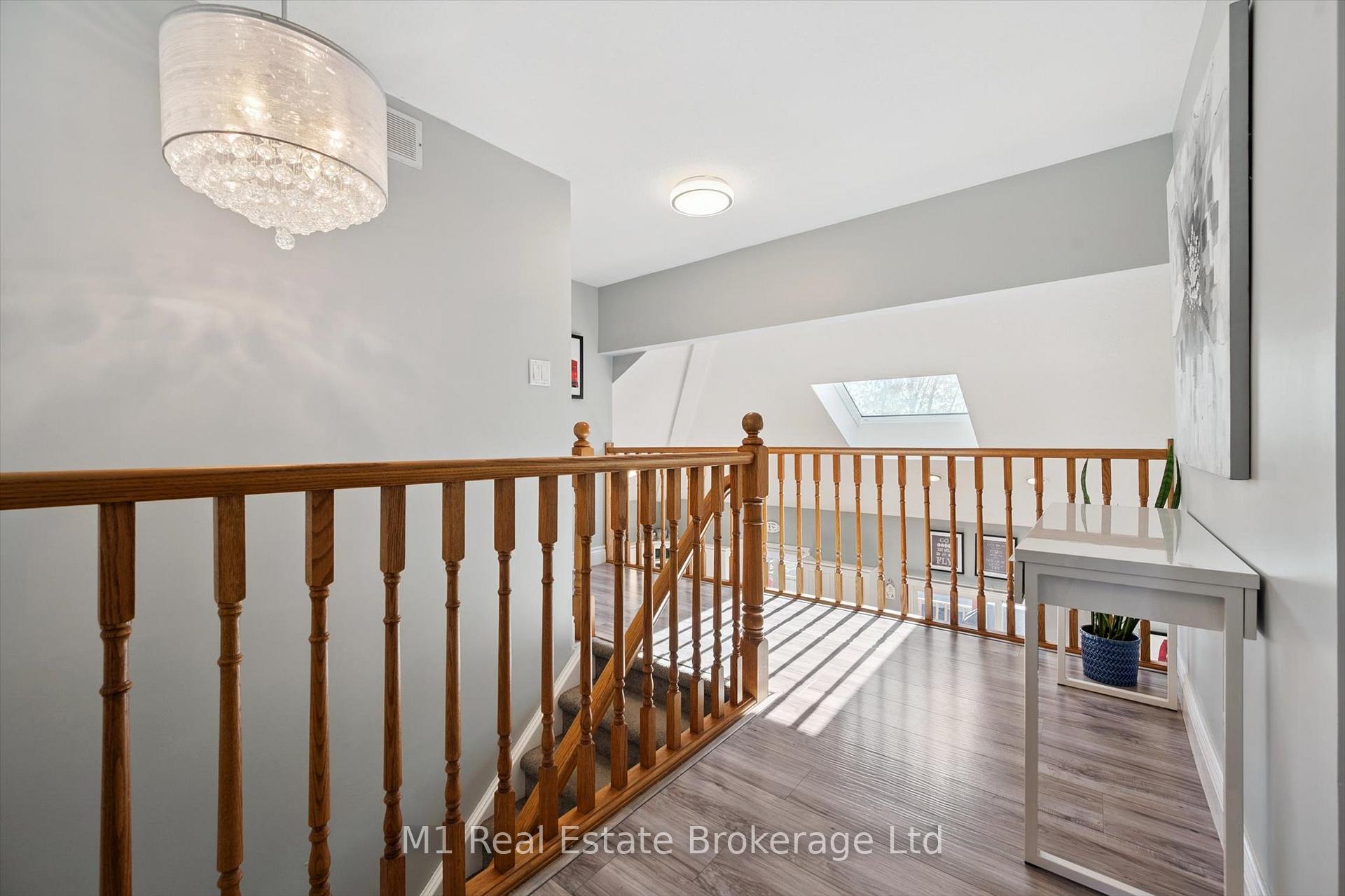 Photo 32 of 684 Willow Road, Guelph, Willow West/Sugarbush/West Acres — HOMEH