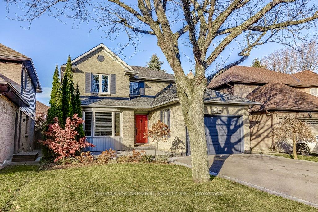 Photo 2 of 149 Charterhouse Crescent, Hamilton, Ancaster — HOMEH