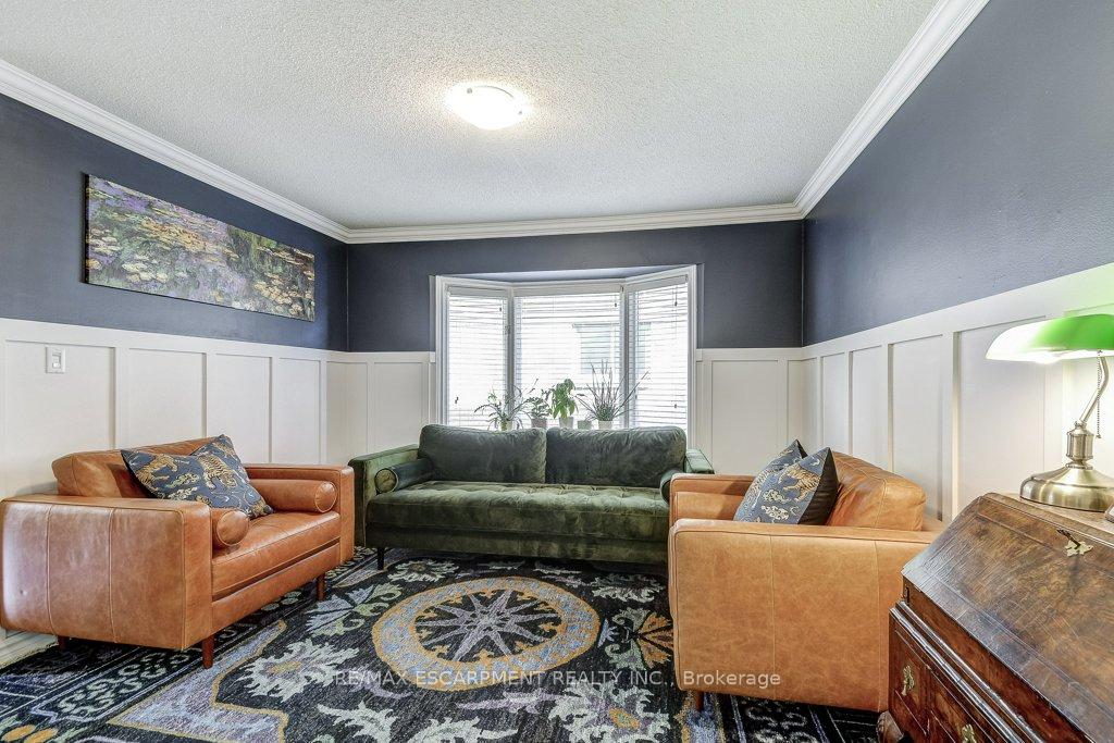 Photo 5 of 149 Charterhouse Crescent, Hamilton, Ancaster — HOMEH