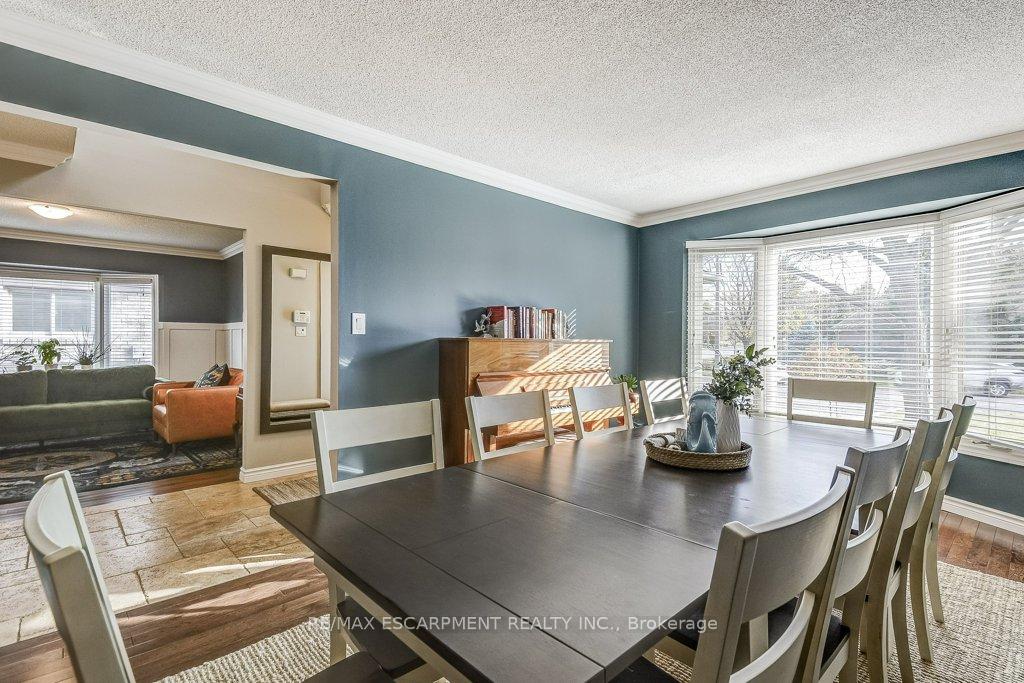Photo 6 of 149 Charterhouse Crescent, Hamilton, Ancaster — HOMEH