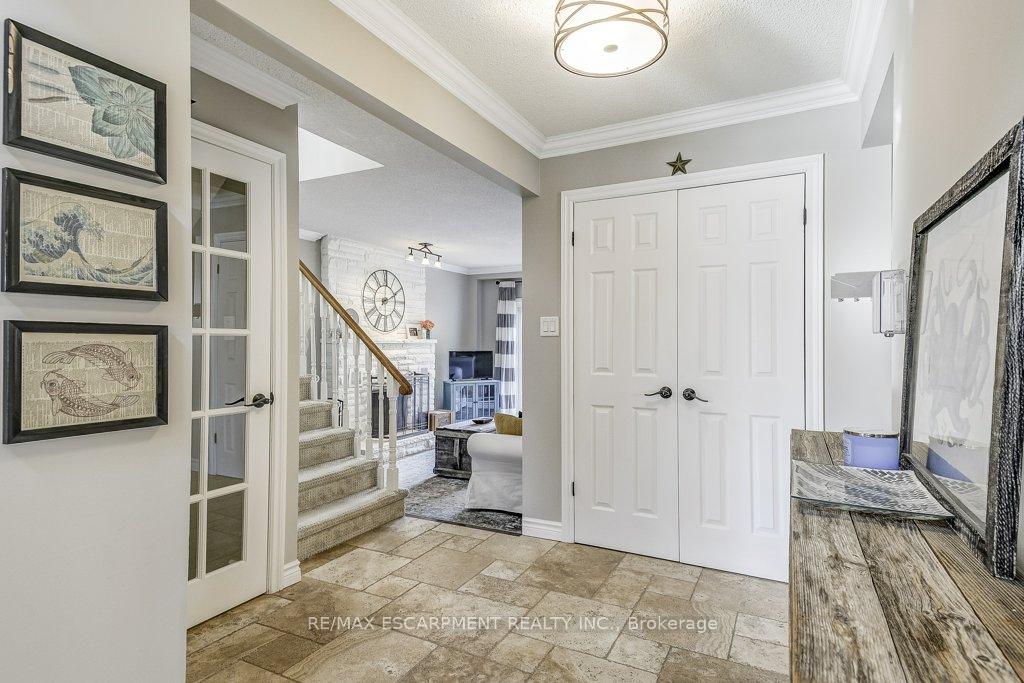 Photo 9 of 149 Charterhouse Crescent, Hamilton, Ancaster — HOMEH