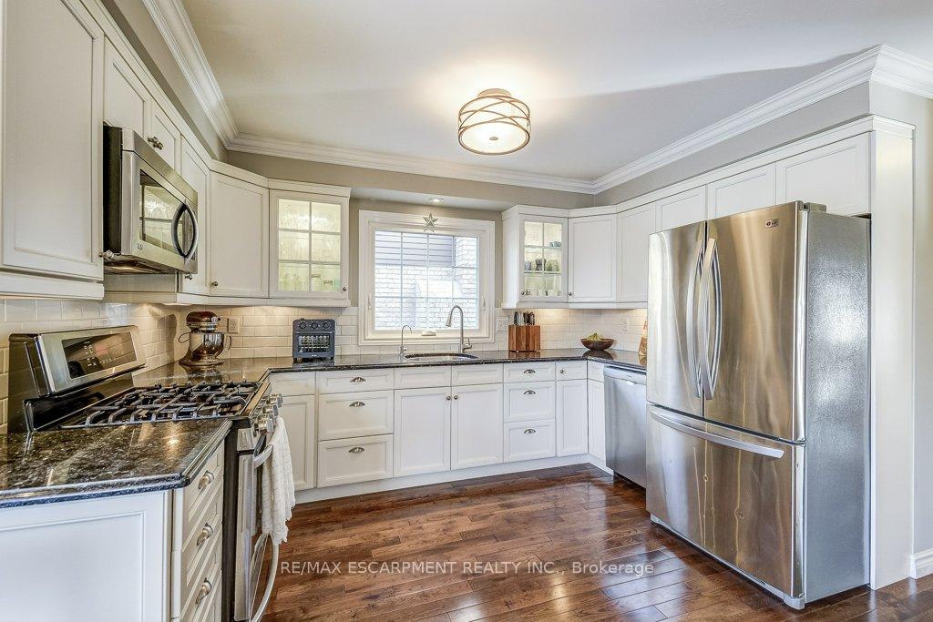 Photo 12 of 149 Charterhouse Crescent, Hamilton, Ancaster — HOMEH