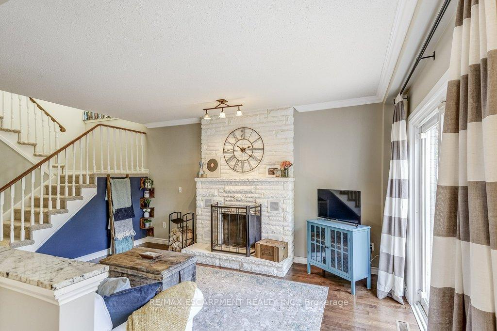 Photo 16 of 149 Charterhouse Crescent, Hamilton, Ancaster — HOMEH